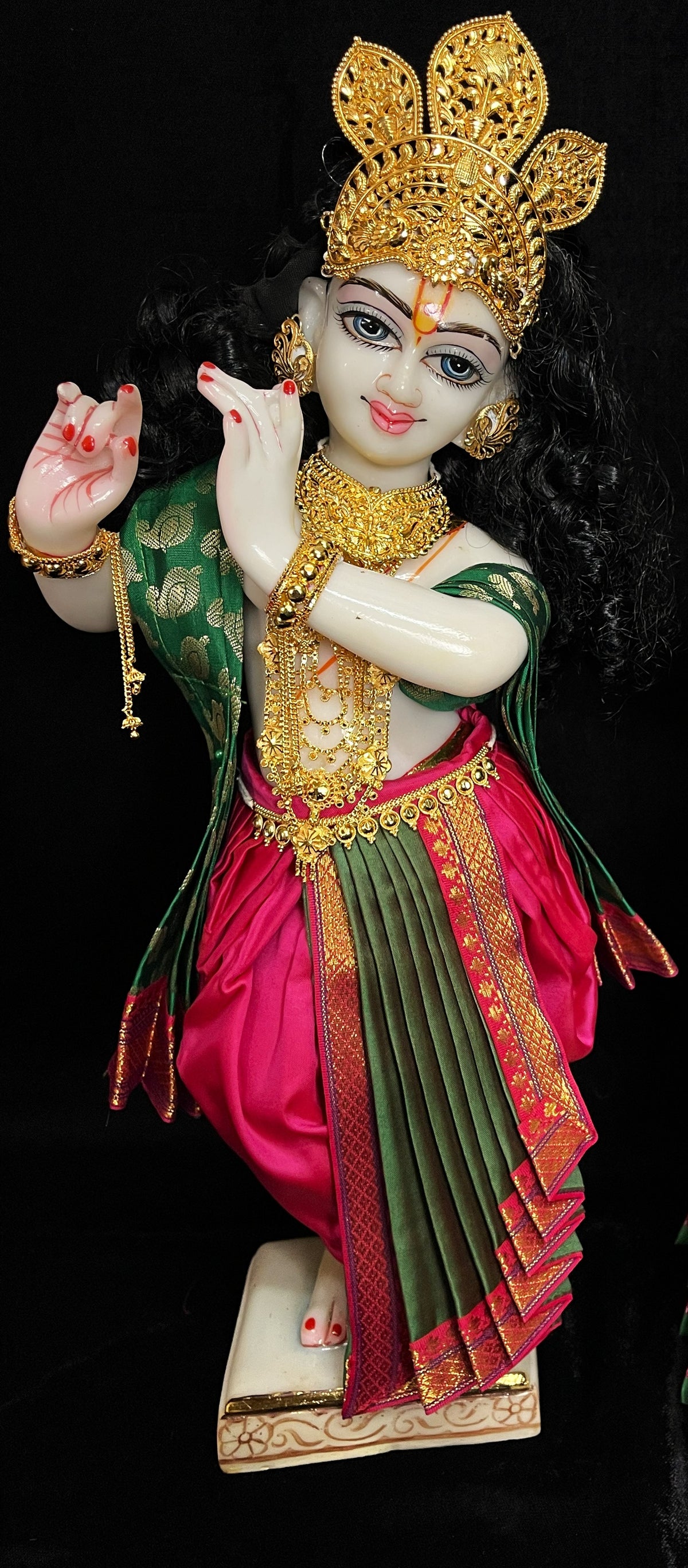 Deity dhoti and patka shalya / Uparna vastra made of Cut Fabric Soft Silk Dhoti (Not Pure Silk) - Pink Dhoti with Green  contrast and Green zari butta shalya with Pink zari border