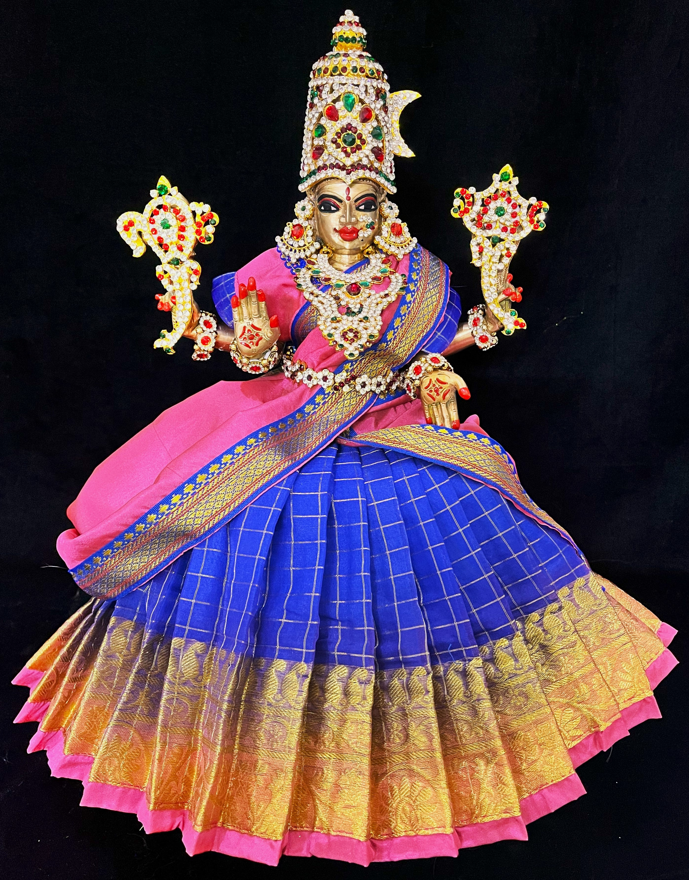 Deity half saree / lehenga patka made of Checks Organza Saree (Not Pure Silk) - Royal Blue Lehenga with Light Pink running zari border and Light Pink plain silk dupatta with Royal Blue zari border 1