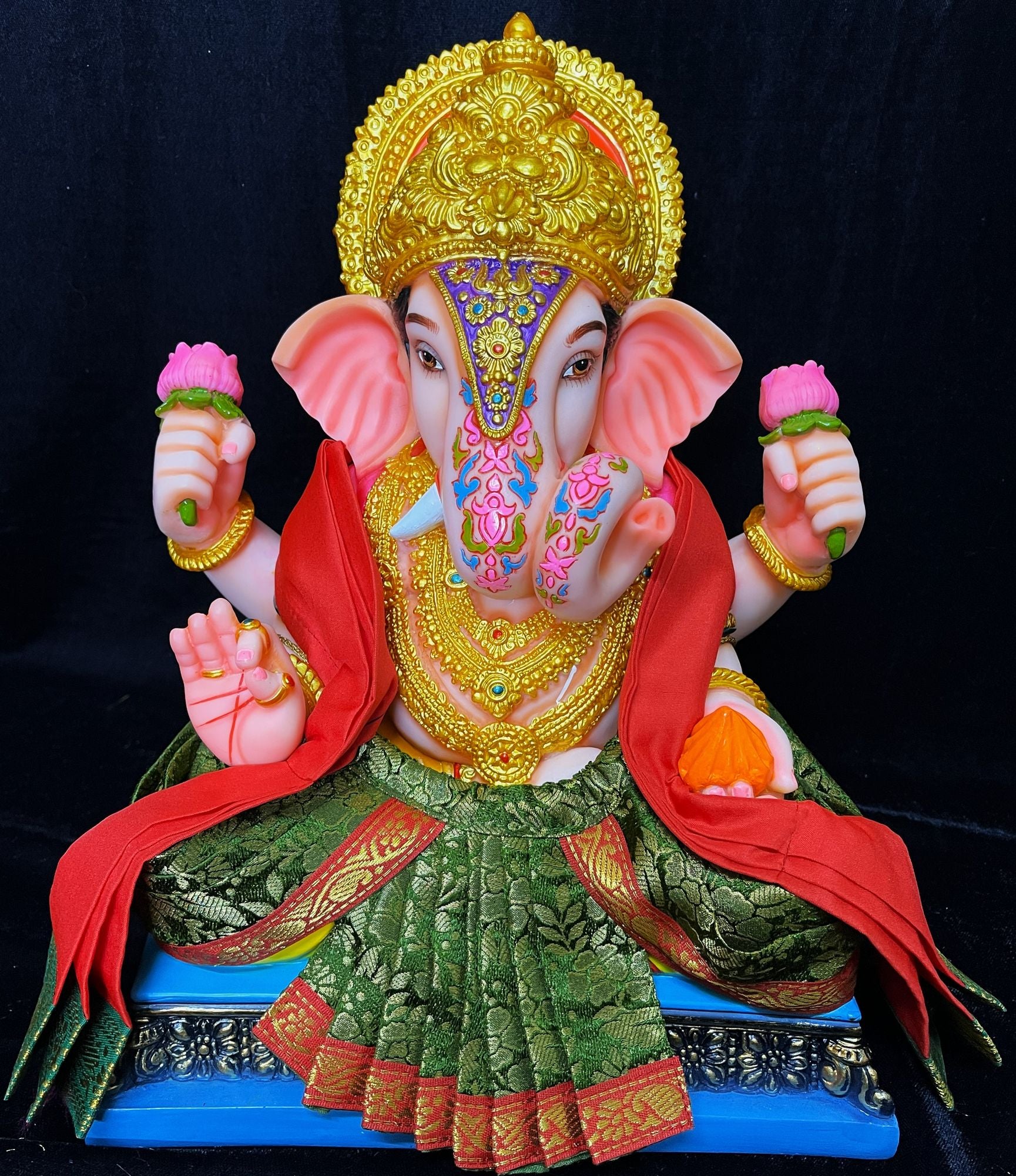 Dagdusheth Halwai Ganpati Dhoti made of Brocade Silk (Not Pure Silk) - Sap Green Dhoti with Red  border and  Red Shalya 1