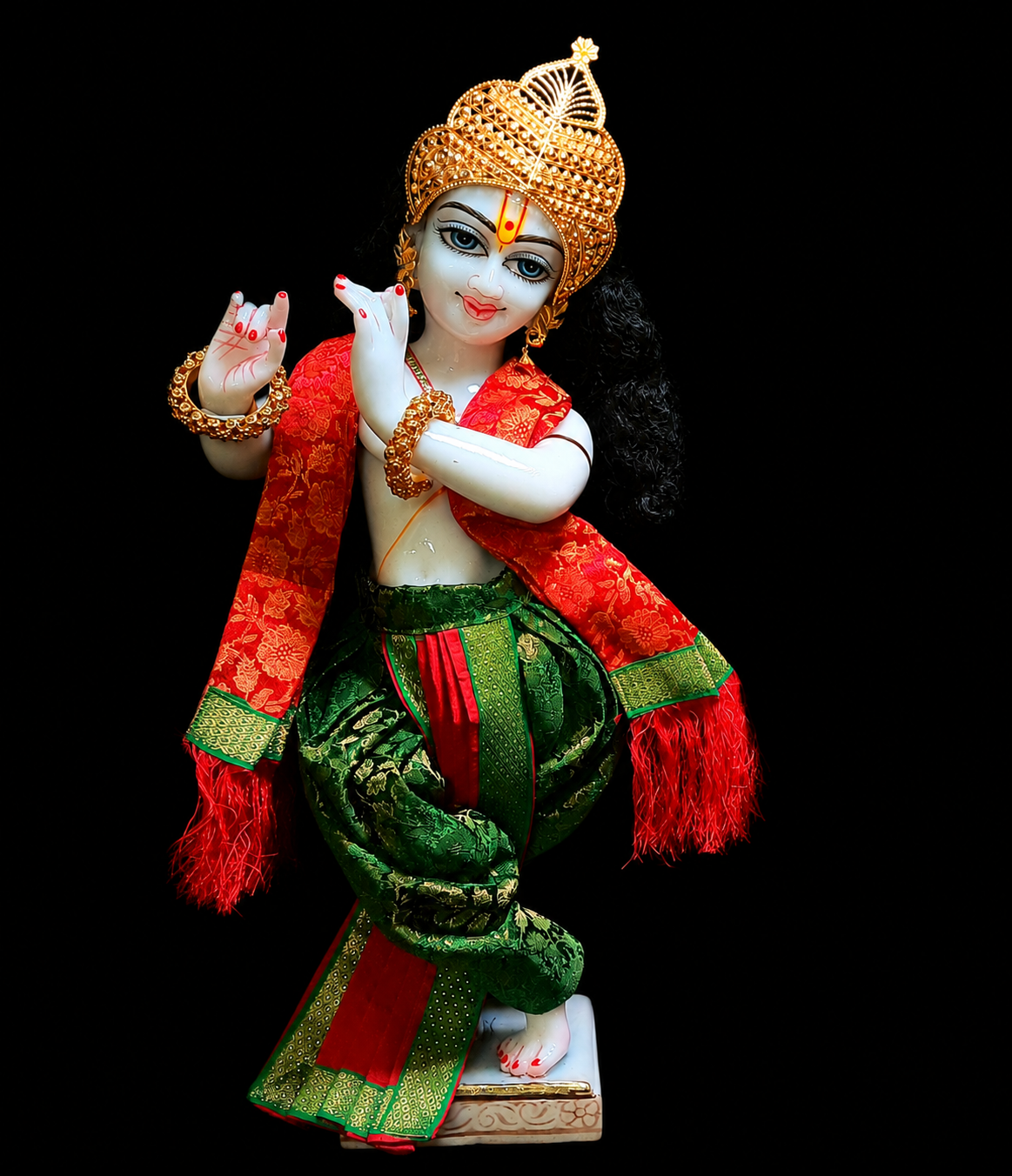 Devanesa inspired Deity dhoti and patka shalya / Uparna vastra made of Brocade Silk (Not Pure Silk) - Red and Emerald Green dhoti with Red shalya 1