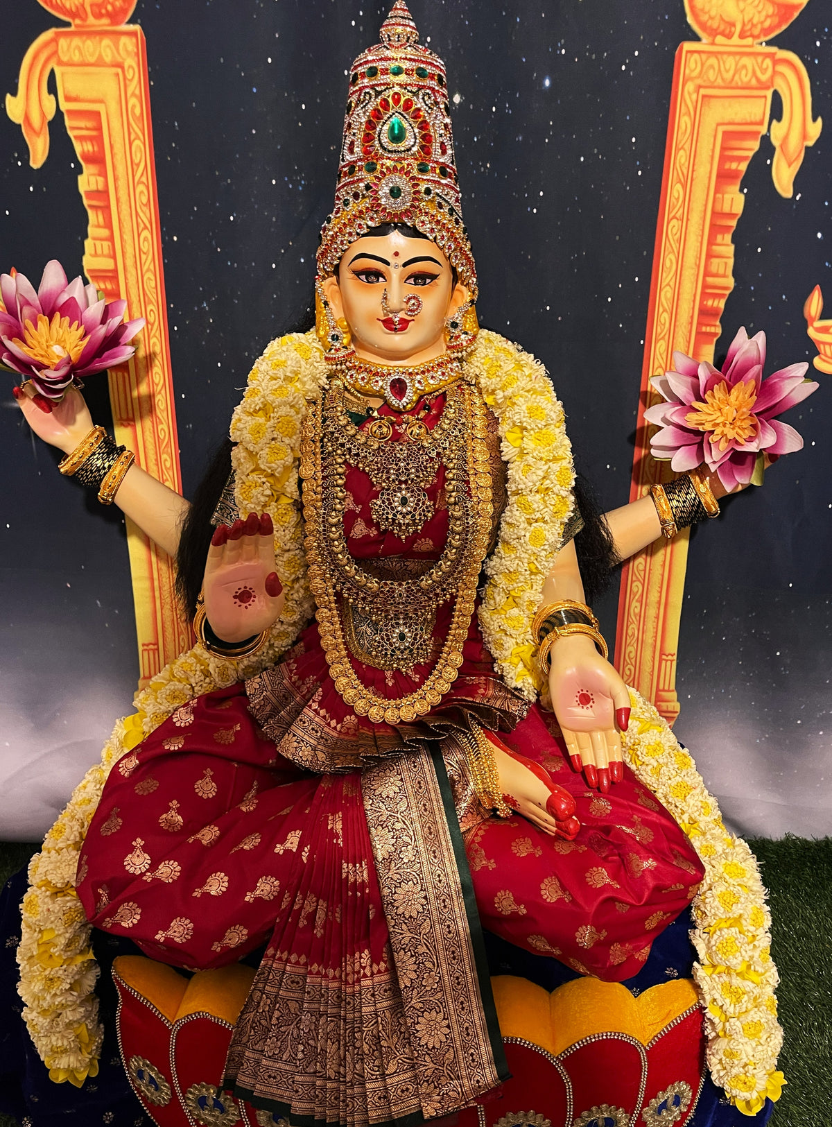 Premium Varamahalakshmi Fiber Body with Banaras Kanjivaram Saree, Temple Jewellery, Stone Crown & Lotus Alankaram | Fully Dismantlable Goddess Idol for Varamahalakshmi & Navaratri