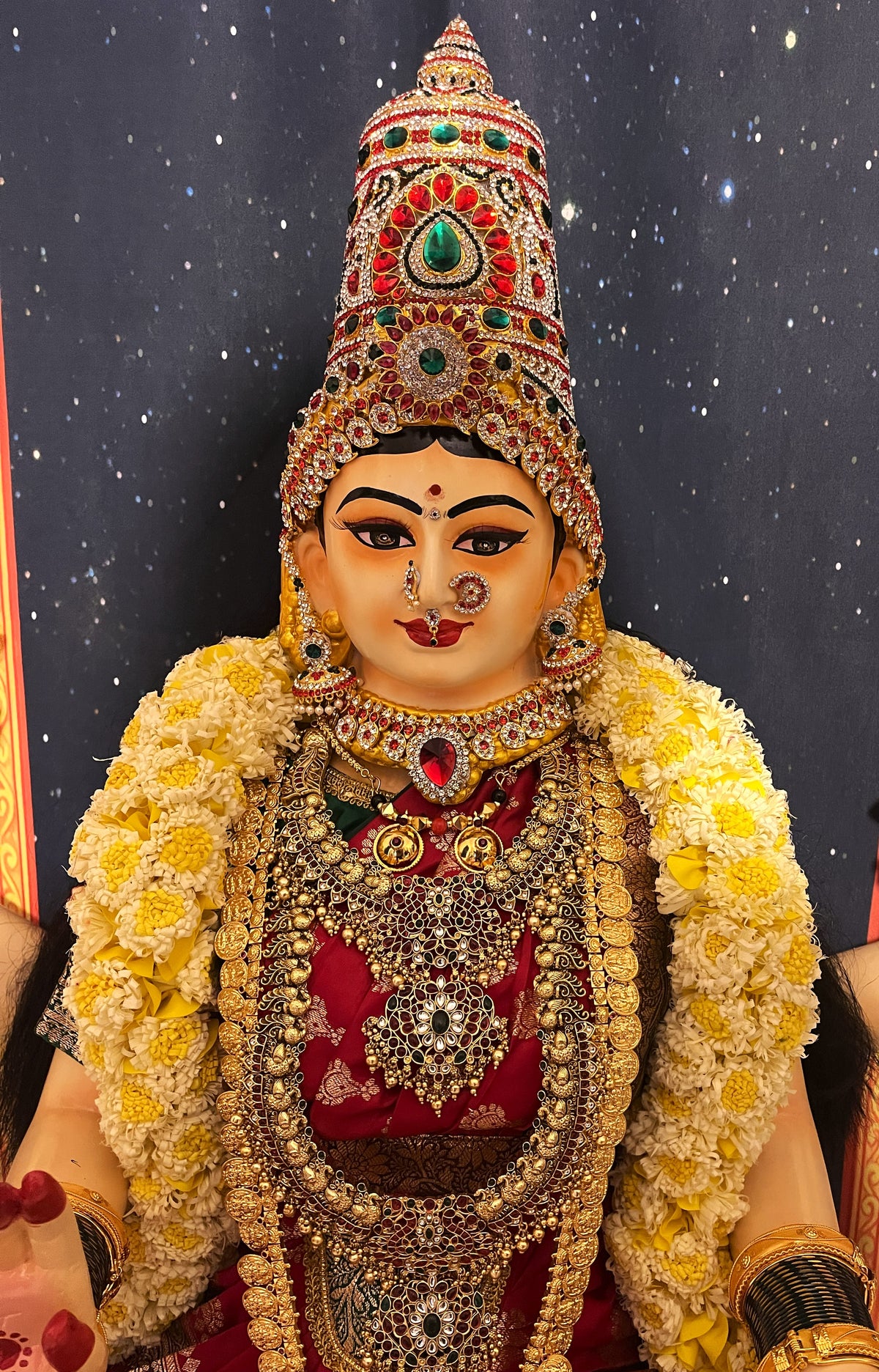 Premium Varamahalakshmi Fiber Body with Banaras Kanjivaram Saree, Temple Jewellery, Stone Crown & Lotus Alankaram | Fully Dismantlable Goddess Idol for Varamahalakshmi & Navaratri