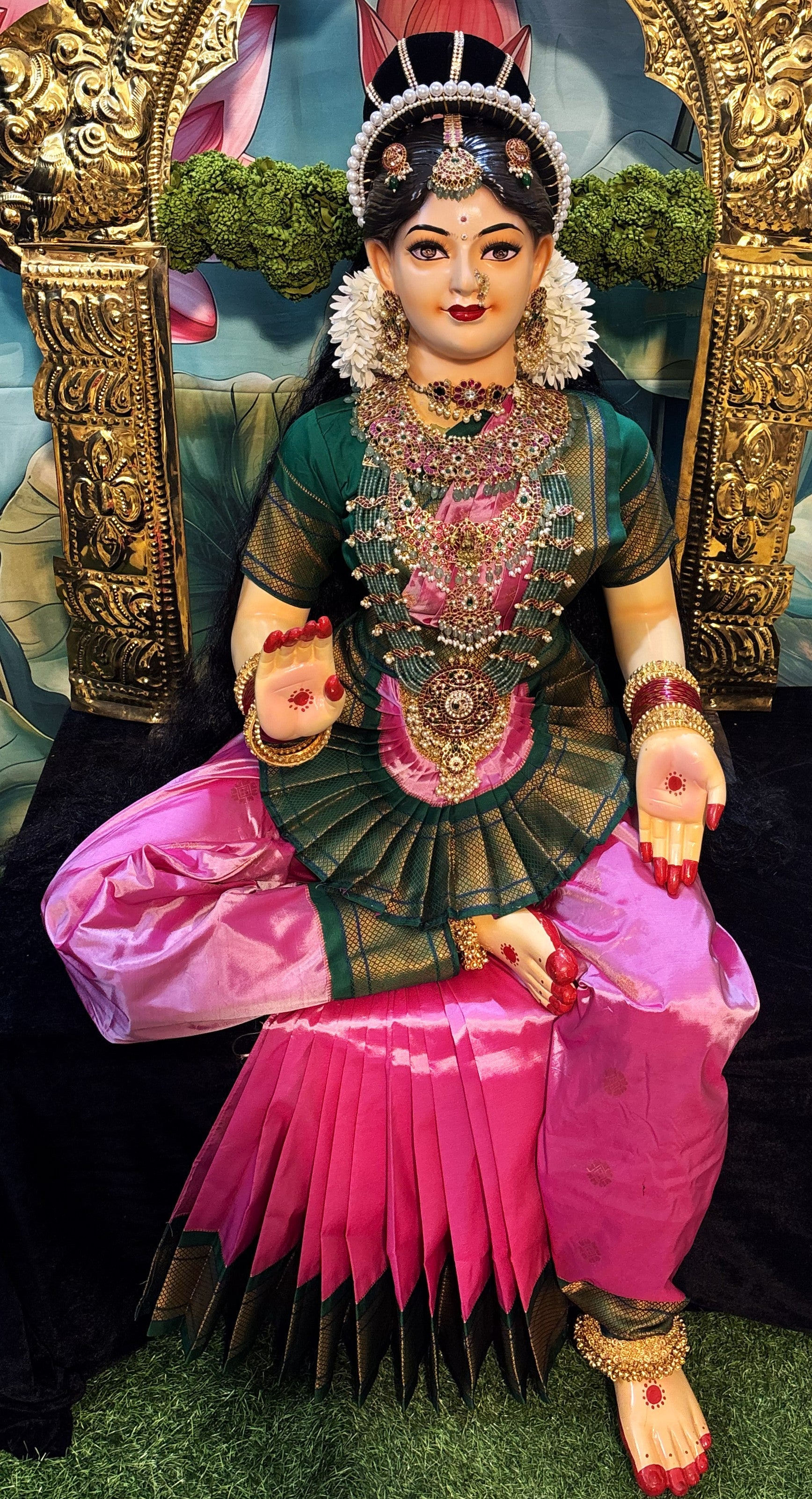 Premium Goddess Hari Priya (Varamahalakshmi) Temple Style Complete Alankaram Collection | Fully Dismantlable Goddess Idol for Varamahalakshmi & Navaratri 3