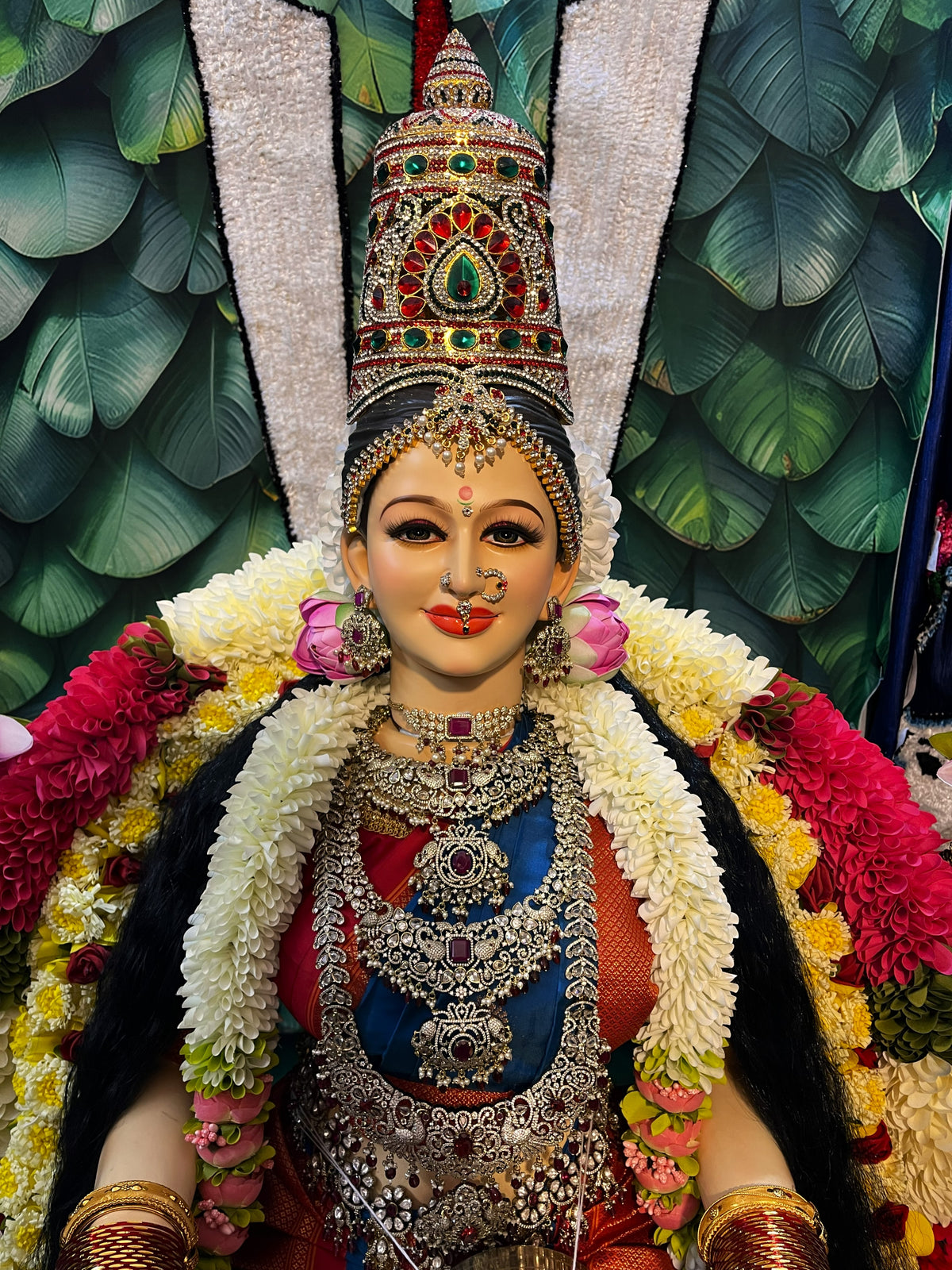 Premium Goddess Vara Lakshmi (Varamahalakshmi) Temple Style Complete Alankaram Collection | Fully Dismantlable Goddess Idol for Varamahalakshmi & Navaratri