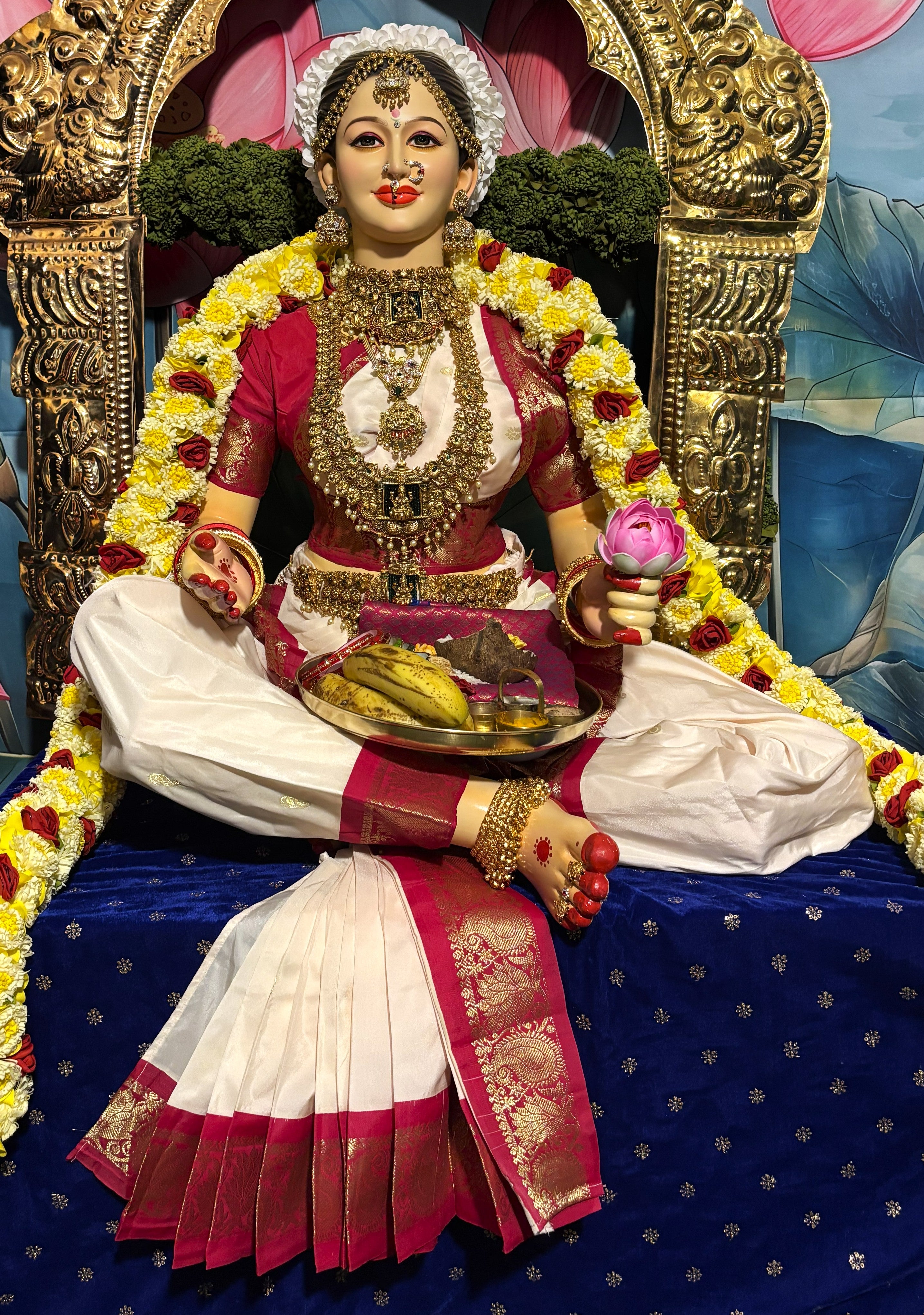 Premium Goddess SOWBHAGYA Lakshmi (Varamahalakshmi) Temple Style Complete Alankaram Collection | Fully Dismantlable Goddess Idol for Varamahalakshmi & Navaratri 1