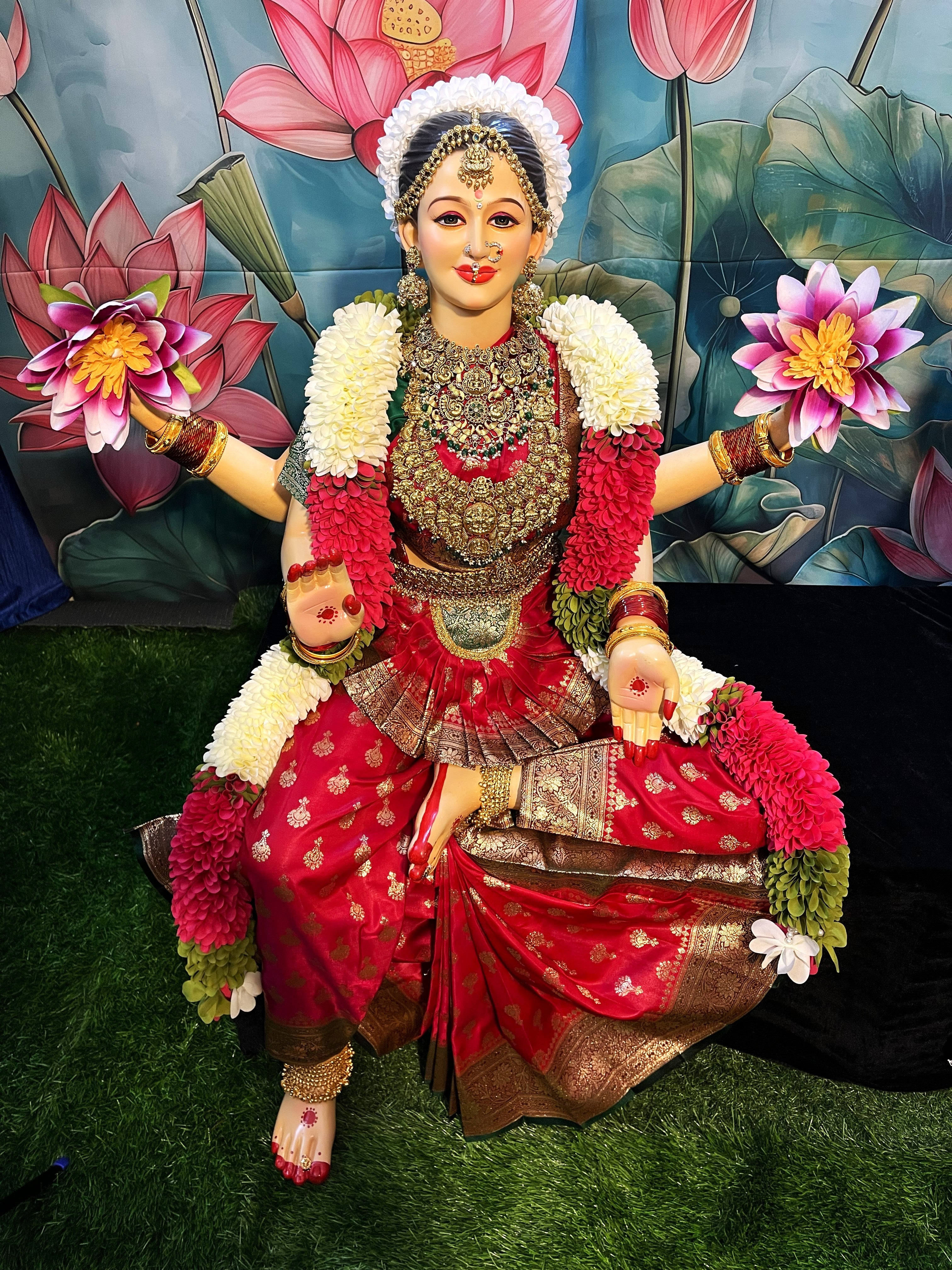 Premium Varamahalakshmi Fiber Body with Banaras Kanjivaram Saree, Temple Jewellery, Stone Crown & Lotus Alankaram | Fully Dismantlable Goddess Idol for Varamahalakshmi & Navaratri 2