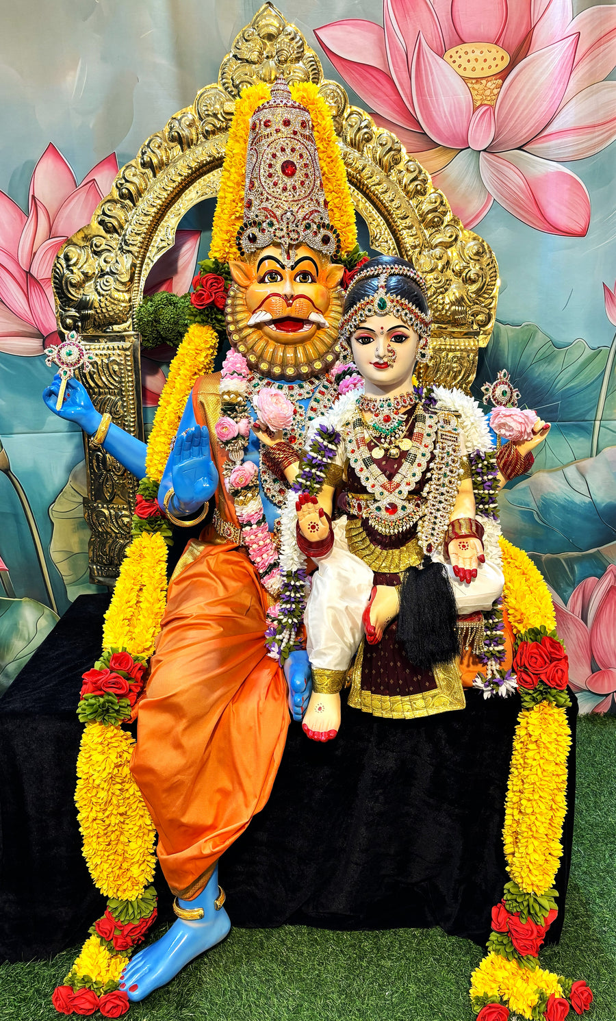 Premium Deity Lakshmi Narasimha (Varamahalakshmi) Temple Style Complete Alankaram Collection | Fully Dismantlable Goddess Idol for Varamahalakshmi & Navaratri