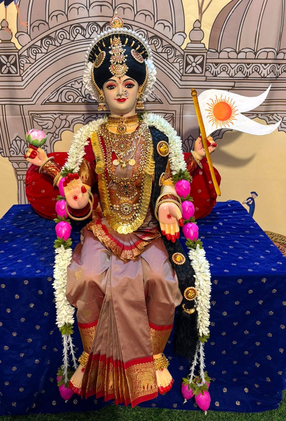 Premium Deity Adi Lakshmi (Varamahalakshmi) Temple Style Complete Alankaram Collection | Fully Dismantlable Goddess Idol for Varamahalakshmi & Navaratri 4