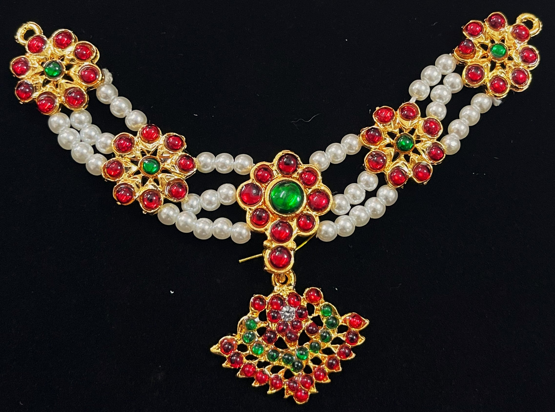 Deity short necklace / Choker - Pearls with read and green kemp stones on Gold plated metal alloy 1