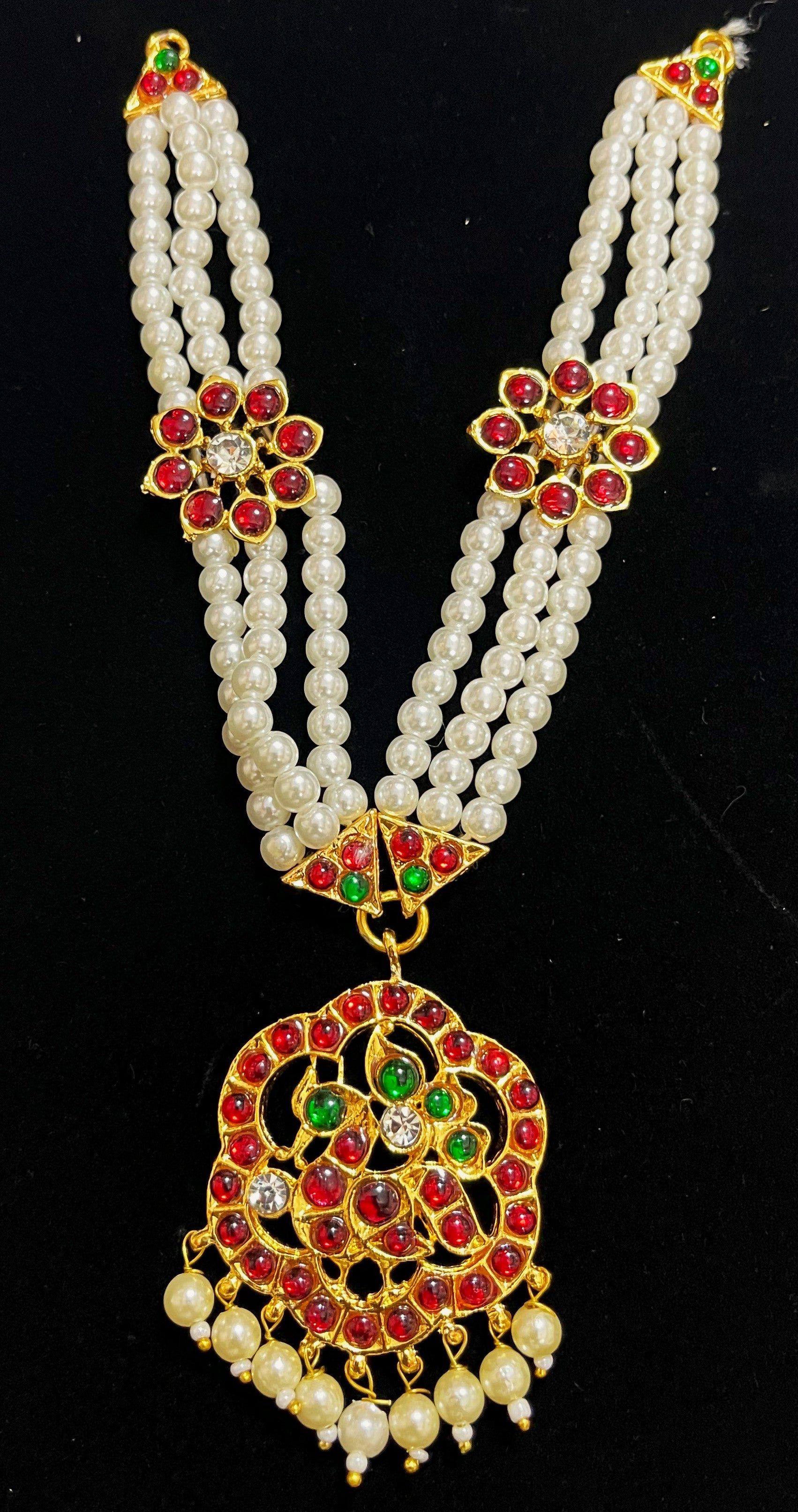 Deity long necklace / long mala - Pearls with read and green kemp stones on Gold plated metal alloy 1