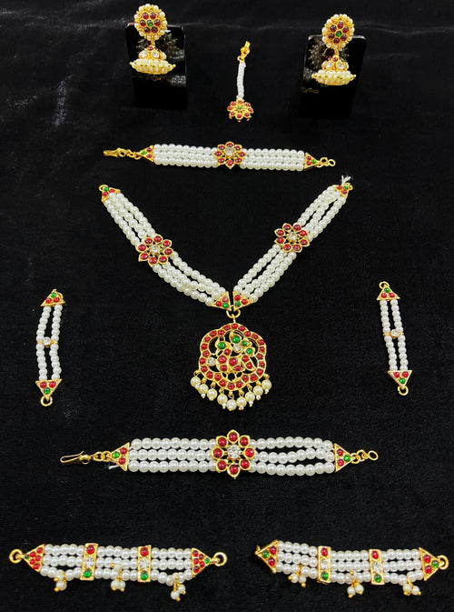 Bharatanatyam inspired jewellery set /  / Temple jewellery set for deity - Pearls with read and green kemp stones on Gold plated metal alloy