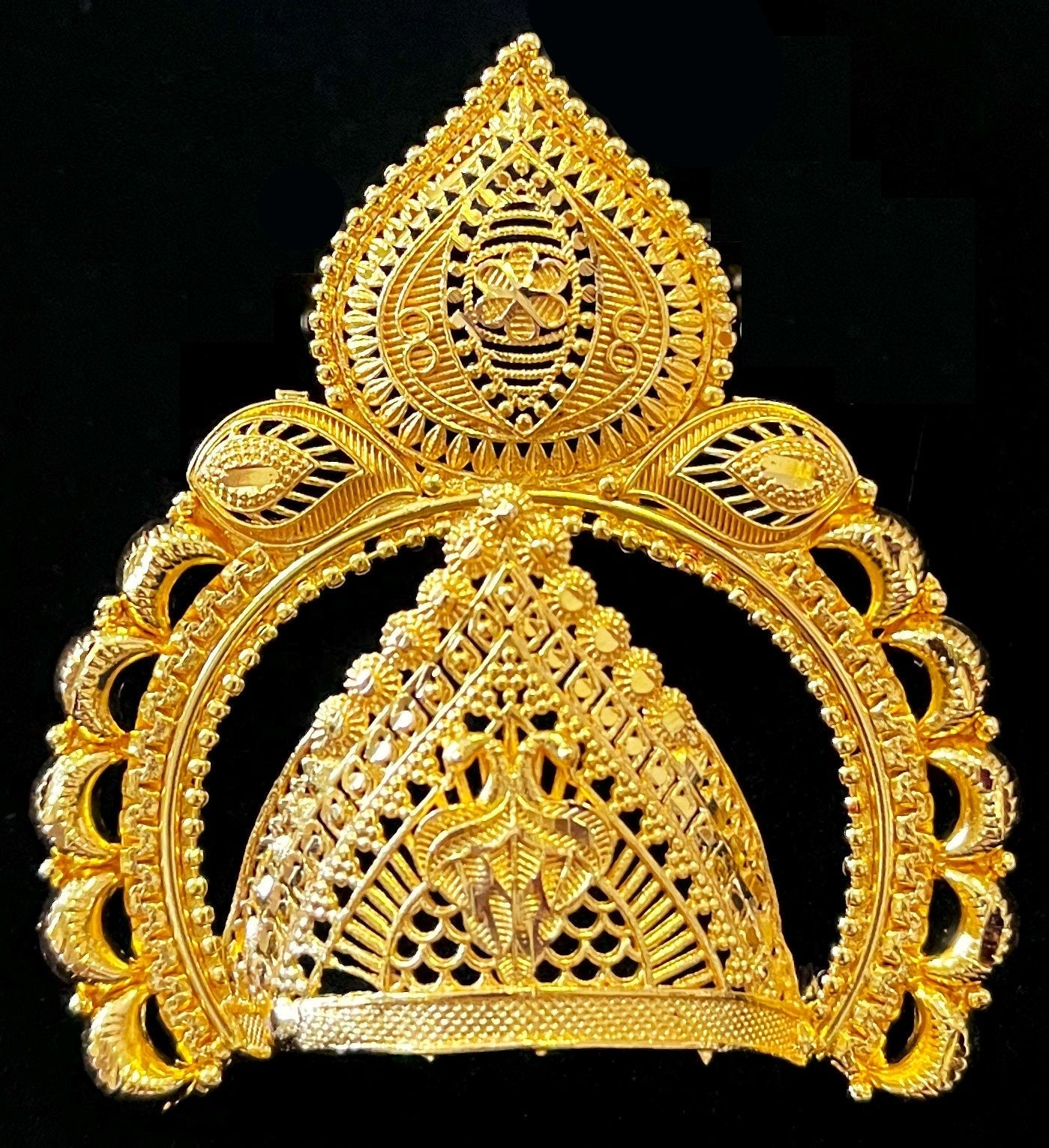 chandrika jewellery, half crown for deity, idol chandram ornament - Length: 3 inches | Width: 2 inches 1