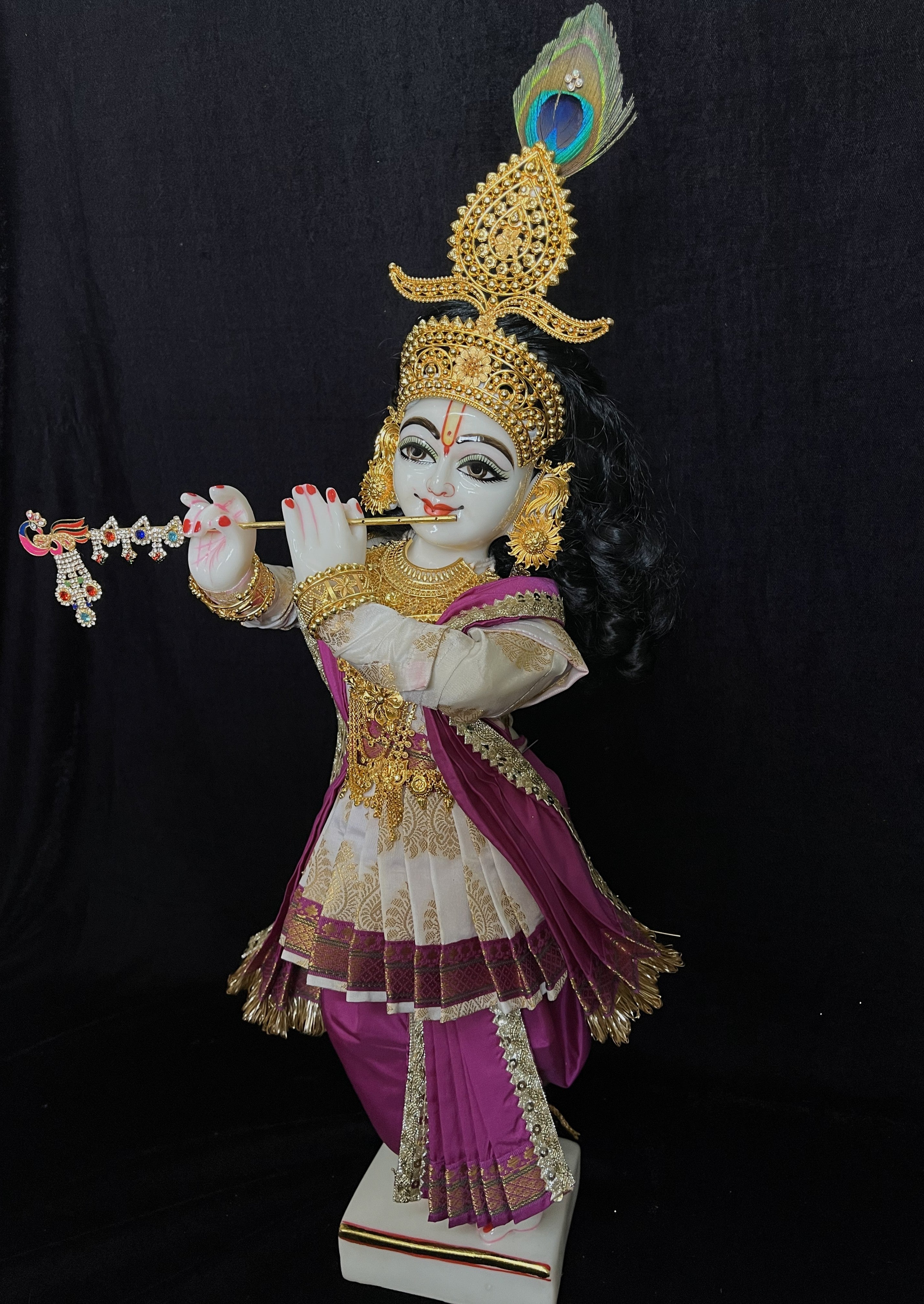 Marble Dust Iskon Radha Krishna Idol, 18 Inches, 1 Set of 2 Pieces 5
