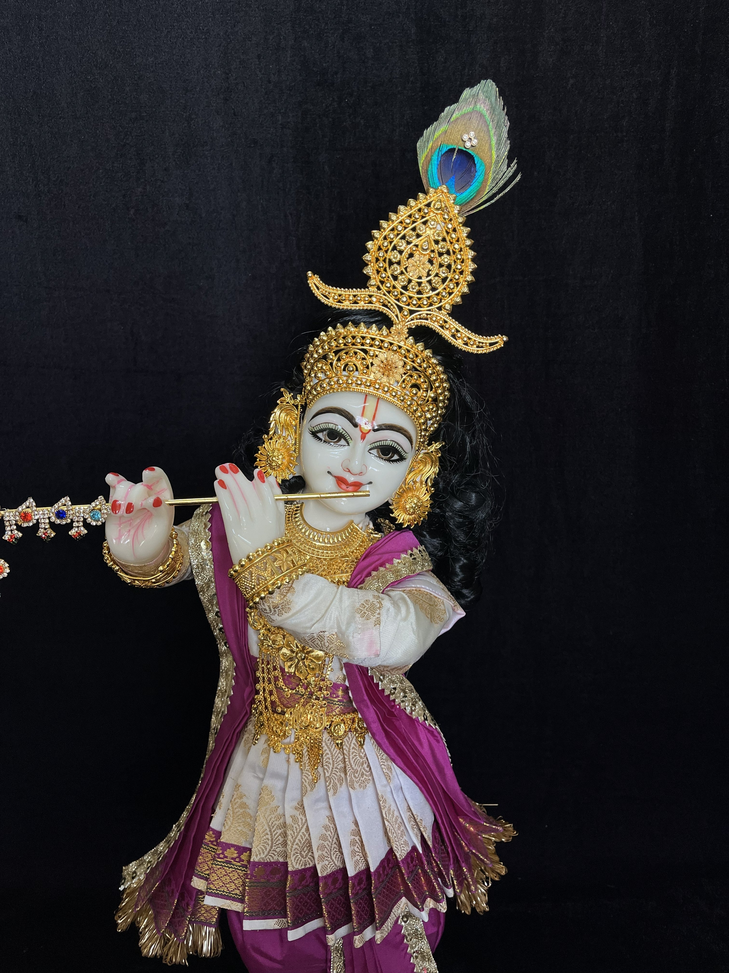 Marble Dust Iskon Radha Krishna Idol, 18 Inches, 1 Set of 2 Pieces 7