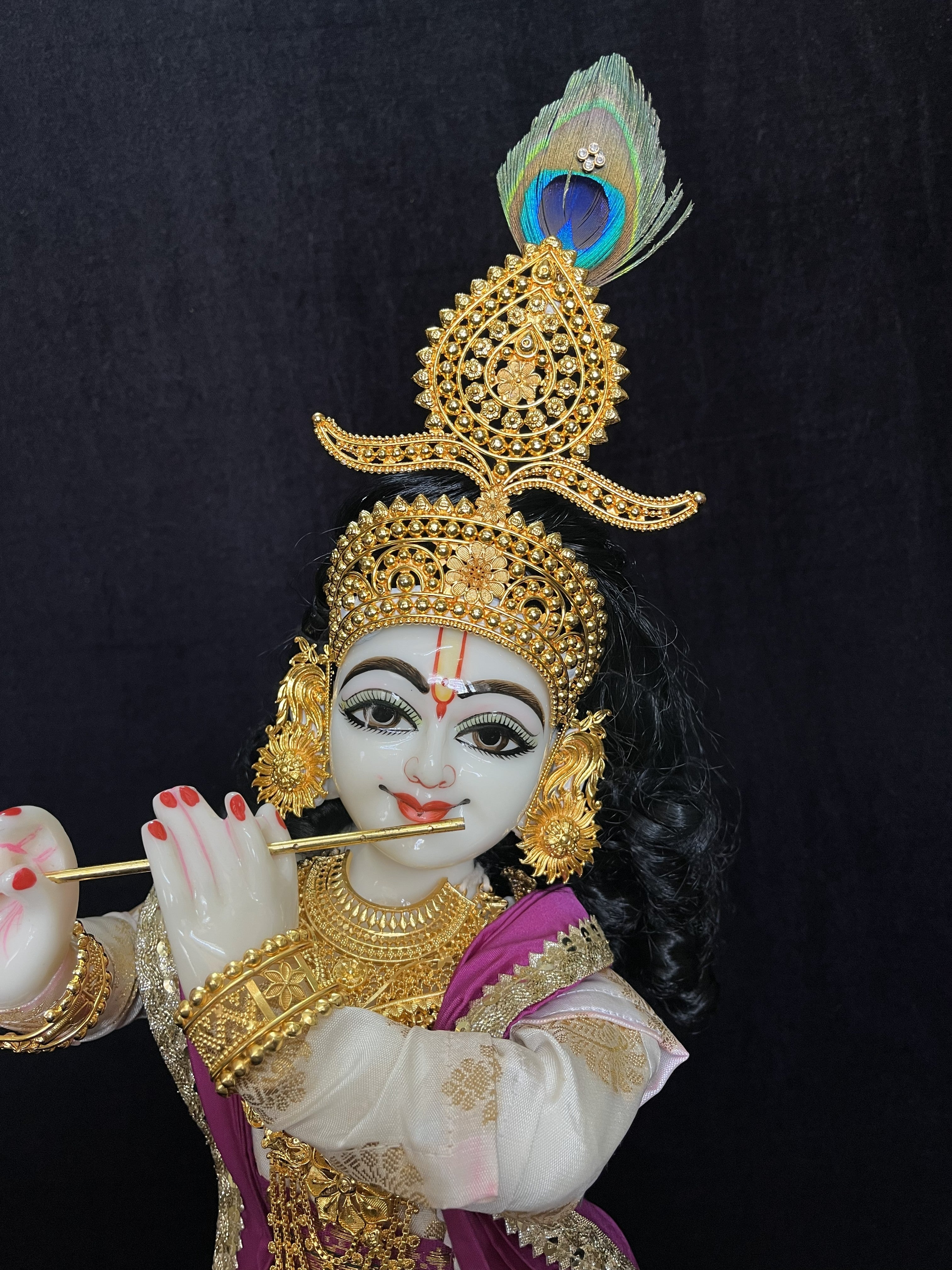 Marble Dust Iskon Radha Krishna Idol, 18 Inches, 1 Set of 2 Pieces 9