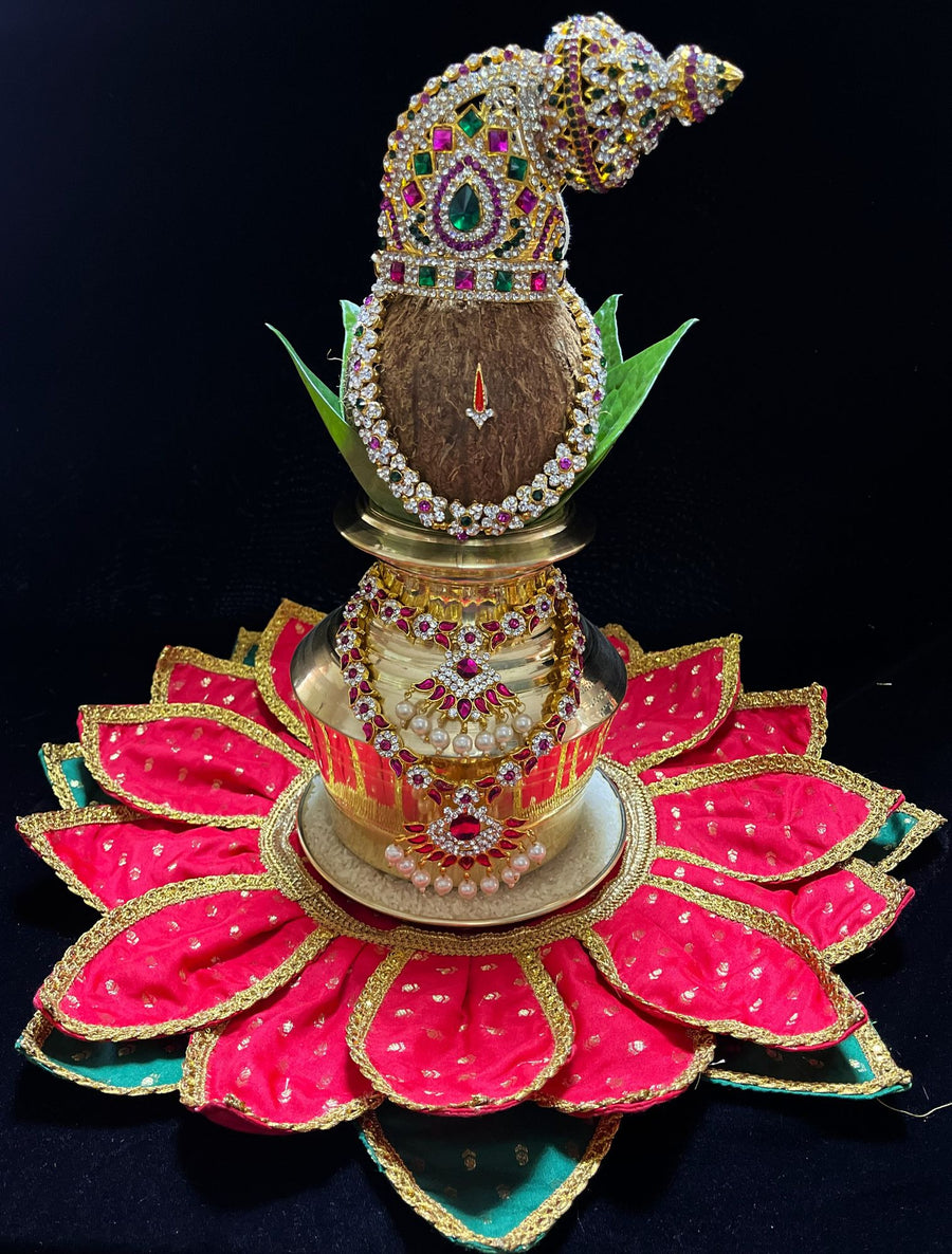 Lotus Asan made of Soft Silk (Pure Silk) - Red petals and Green leaves with Gold border