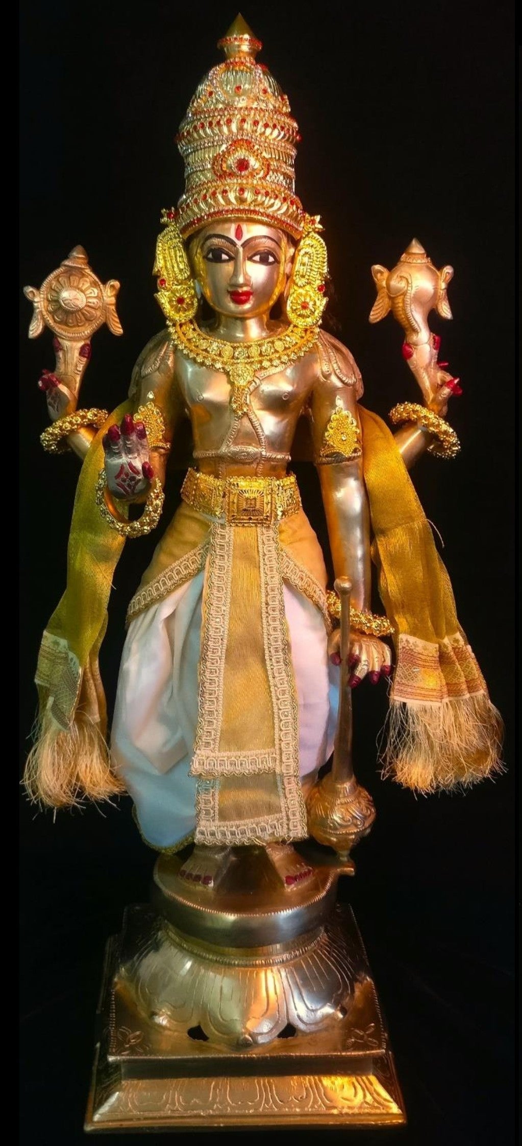 Deity dhoti and patka shalya / Uparna vastra made of Kanchivaram Pure Silk fabric. - Off white colour dhoti with Gold border and Gold colour Shalya 11