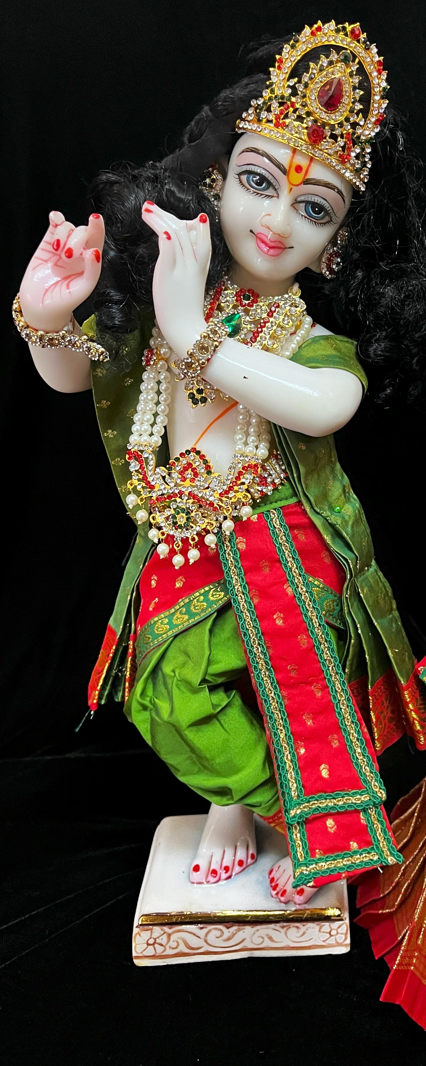 God Idol Dress – Dhoti, Bhgavan dress, Deity dhoti patka/shalya, Khes, Patka, Uparna Vastra for Ganpati, Krishna, Balaji, Murugan, Isar Ji | Gangaur, made of Kanchivaram Pure Silk material - Parrot Green colour dhoti with Red Border and Red colour Shalya