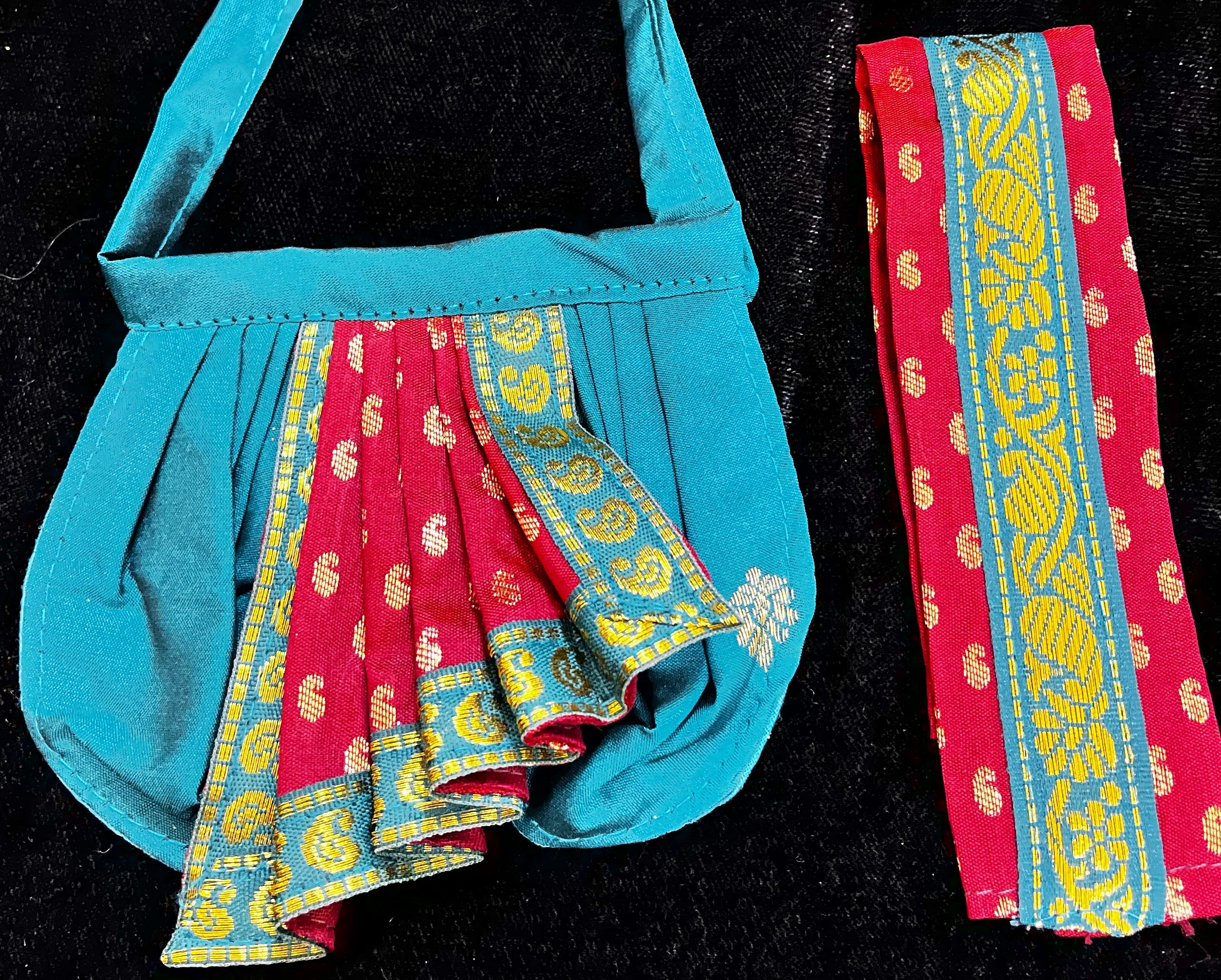 God Idol Dress – Dhoti, Bhgavan dress, Deity dhoti patka/shalya, Khes, Patka, Uparna Vastra for Ganpati, Krishna, Balaji, Murugan, Isar Ji | Gangaur, made of Kanchivaram Pure Silk material - Teal Blue colour dhoti with red Border and Maroon colour Shalya