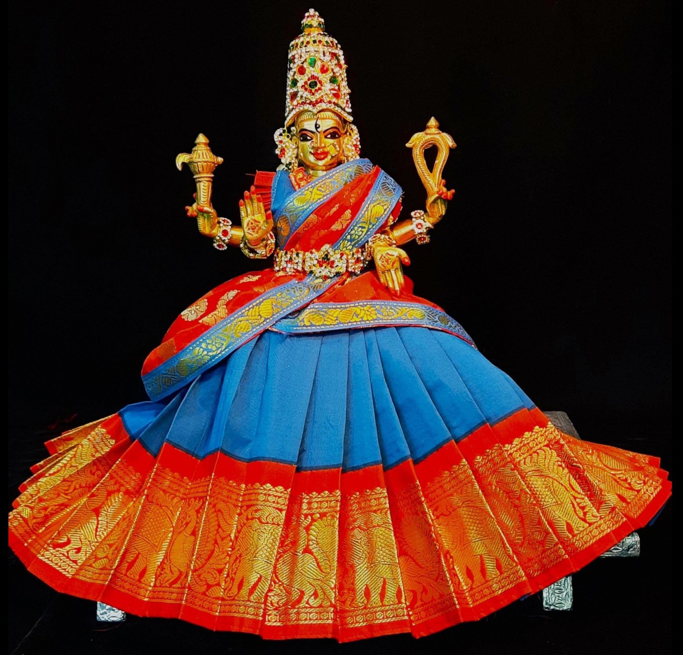Deity half saree / lehenga patka made of Kanchivaram Pure Silk fabric. - Teal Blue colour lehenga with Red Border and Red colour dupatta 3
