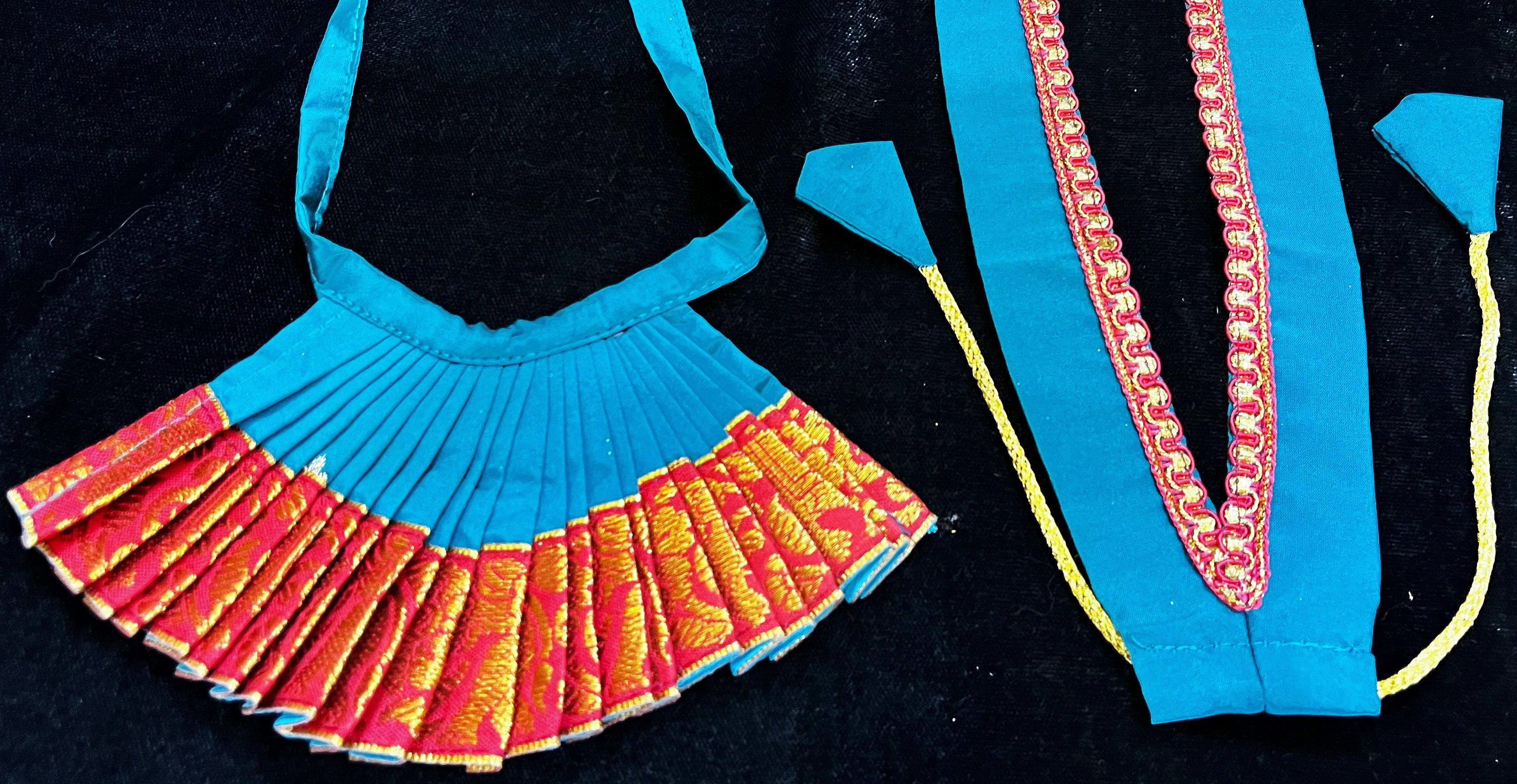Deity half saree / lehenga patka made of Kanchivaram Pure Silk fabric. - Teal Blue colour lehenga with red Border and Maroon colour dupatta 4