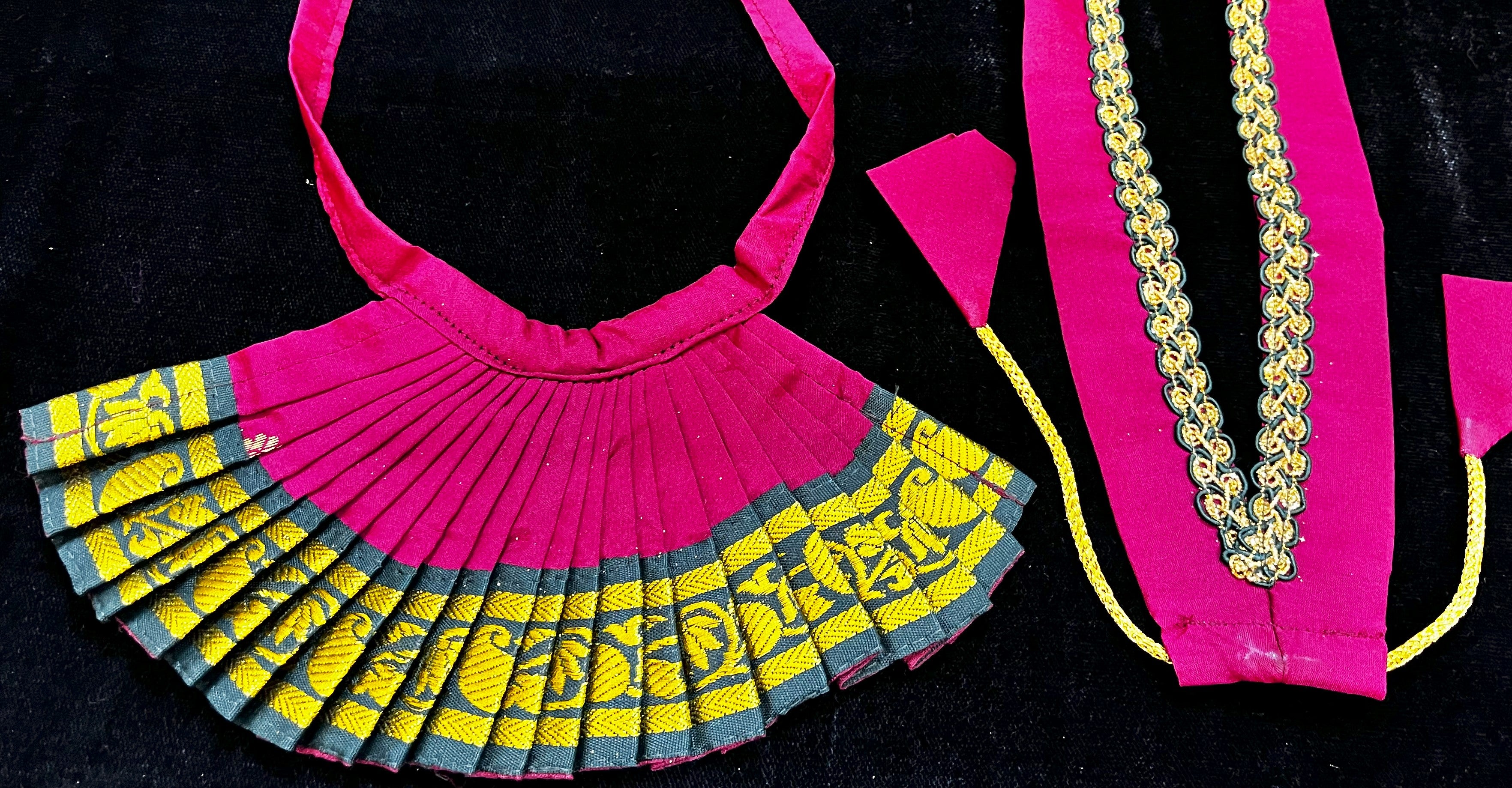 Deity half saree / lehenga patka made of Kanchivaram Pure Silk fabric. - Maroon colour lehenga with Green Border and Sap Green colour dupatta 4