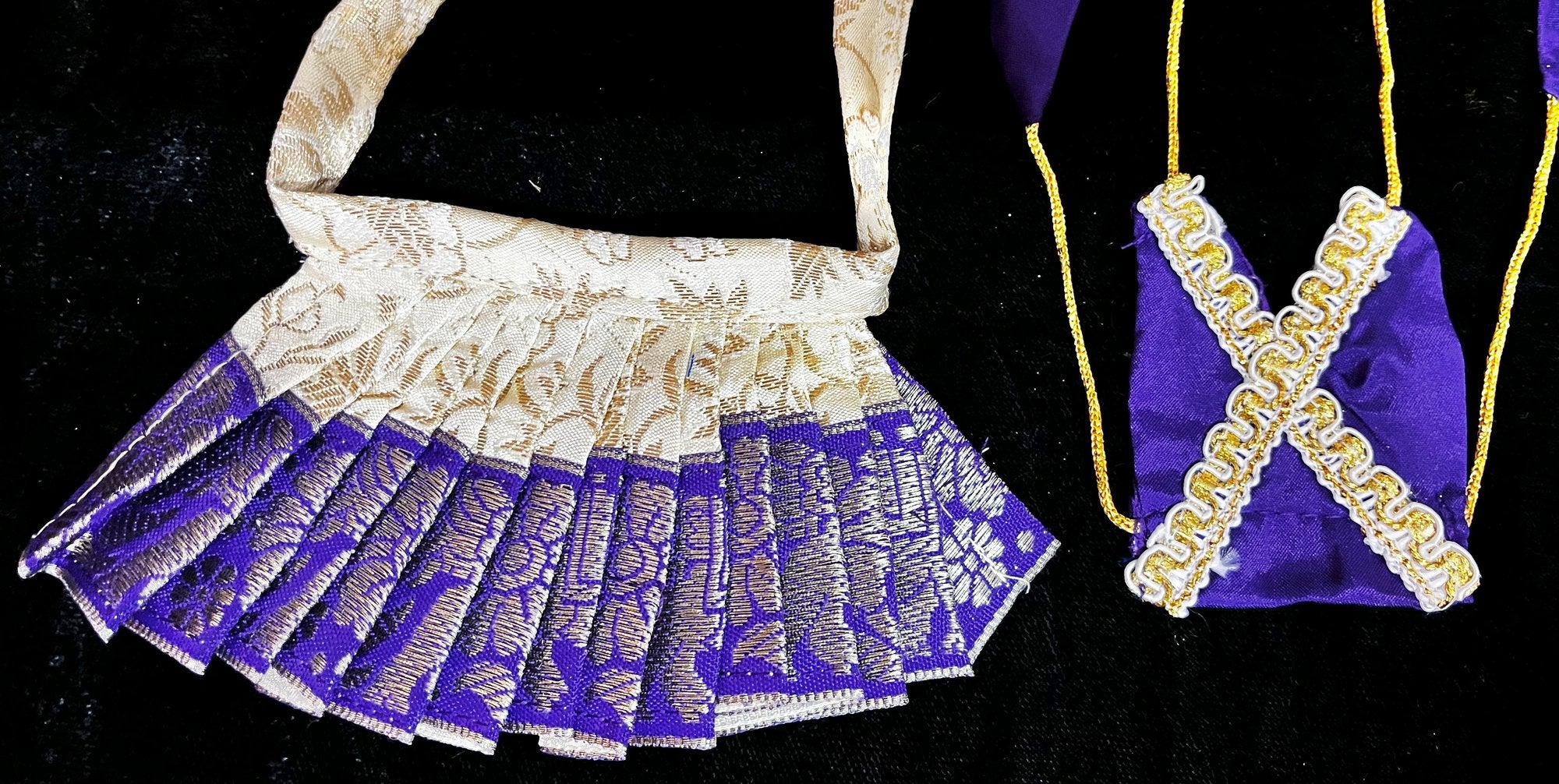 Deity half saree / lehenga patka made of Brocade Silk Fabric (Pure Silk) - White lehenga with  Blue border and Gold net dupatta 3