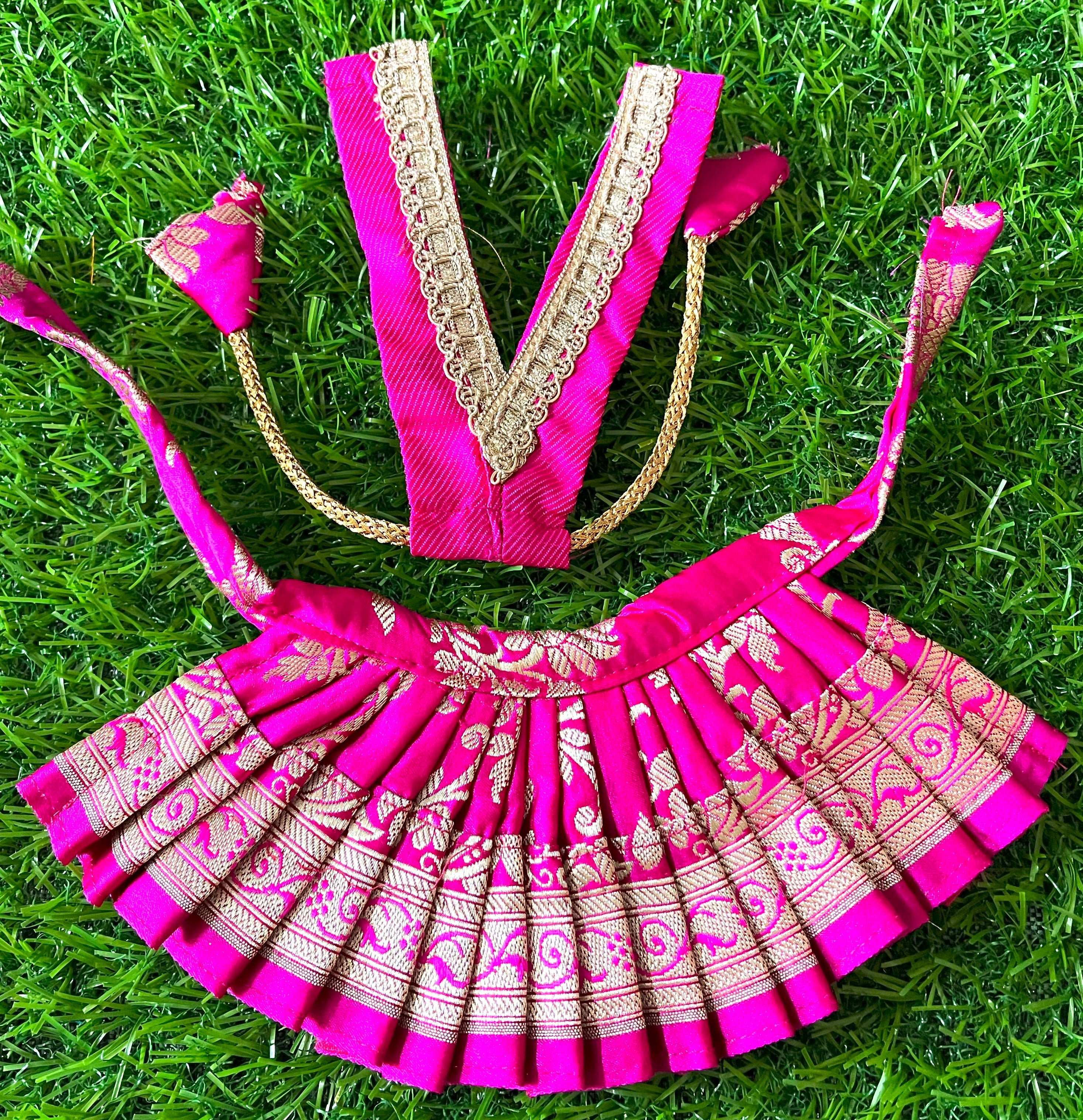 Deity half saree / lehenga patka made of Banaras Pure Silk fabric. - Pink colour lehenga with Light Pink colour dupatta 4