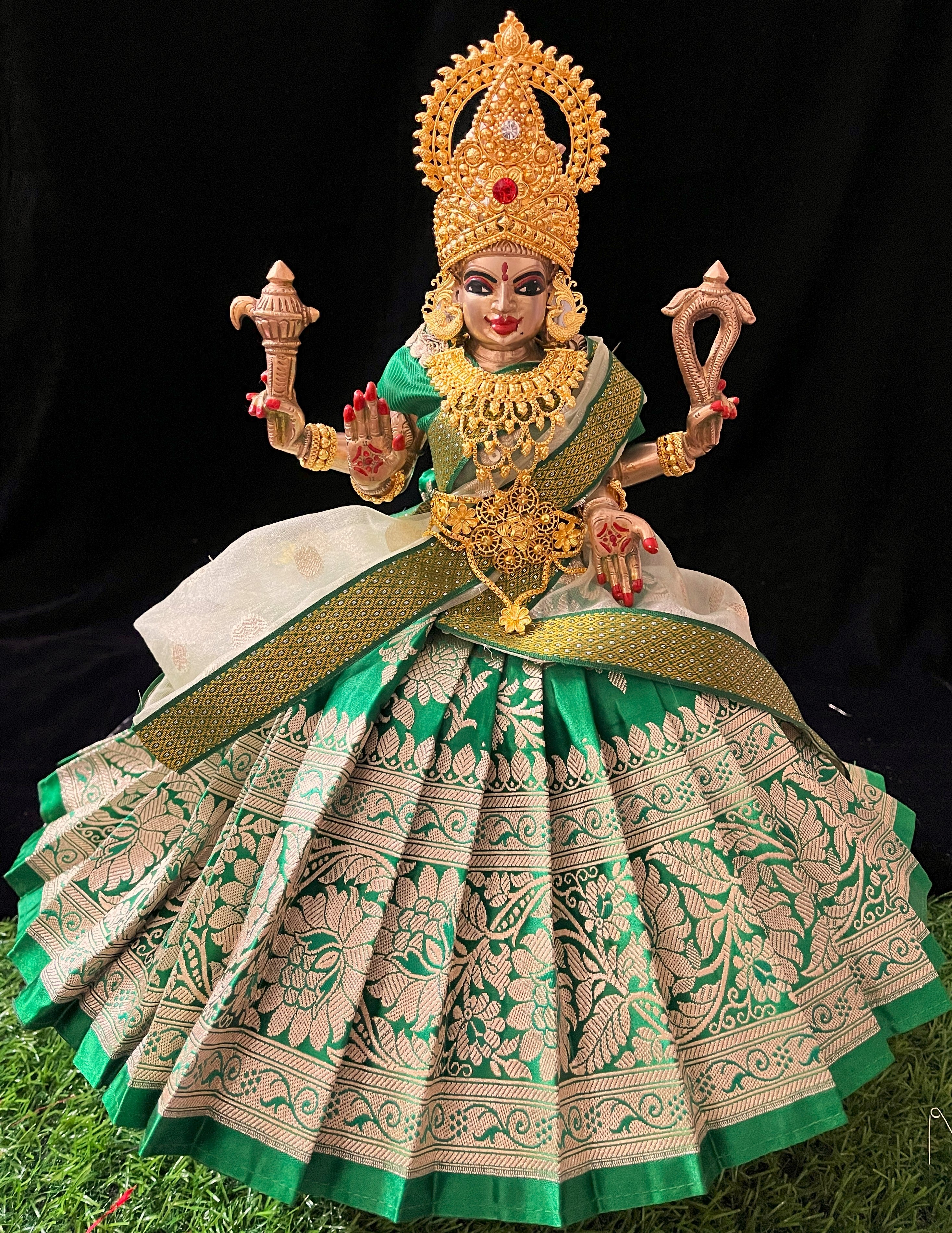Deity half saree / lehenga patka made of Banaras Pure Silk fabric. - Dark Green colour lehenga with light Green colour dupatta 3