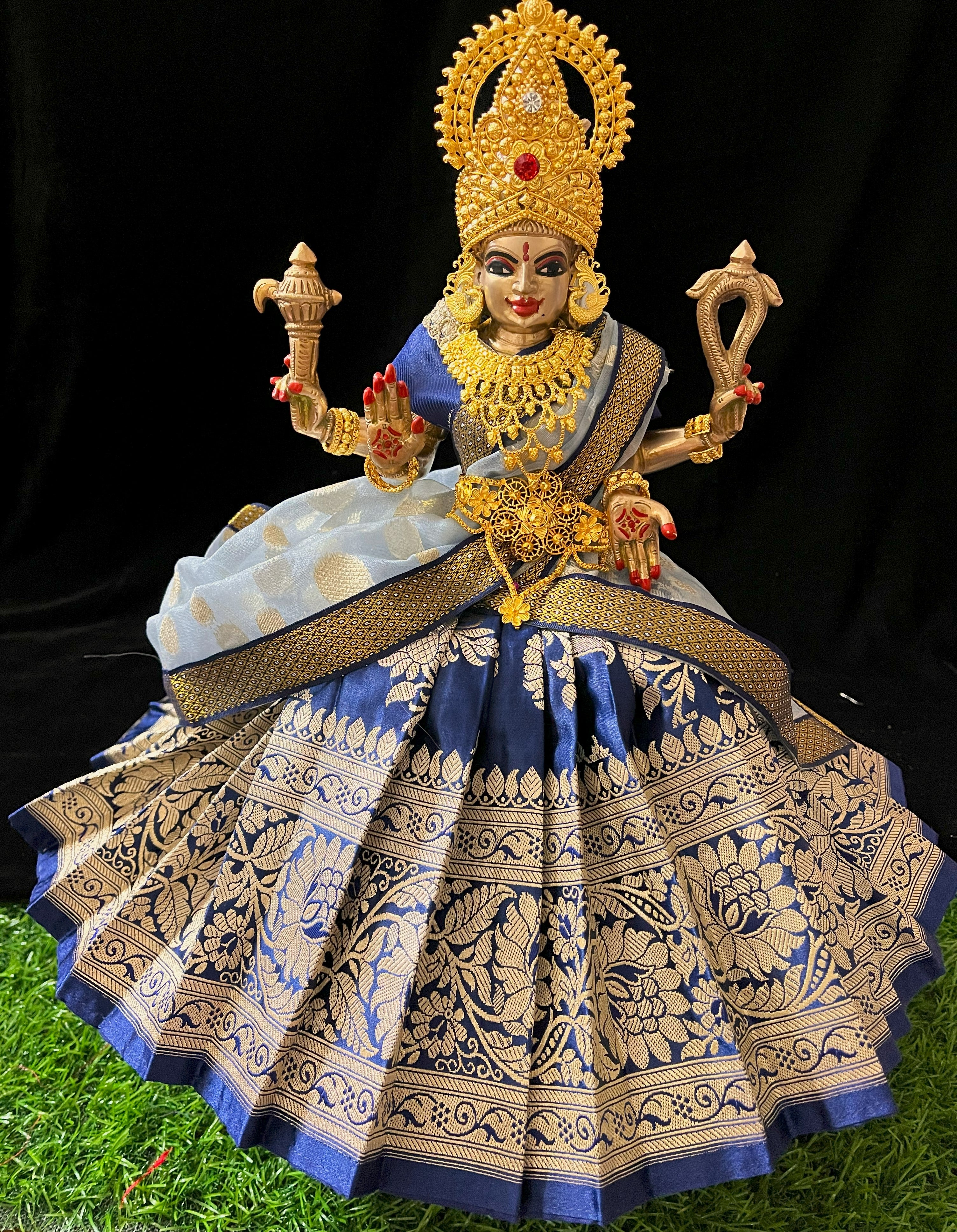 Deity half saree / lehenga patka made of Banaras Pure Silk fabric. - Navy Blue colour lehenga with light Blue colour dupatta 4