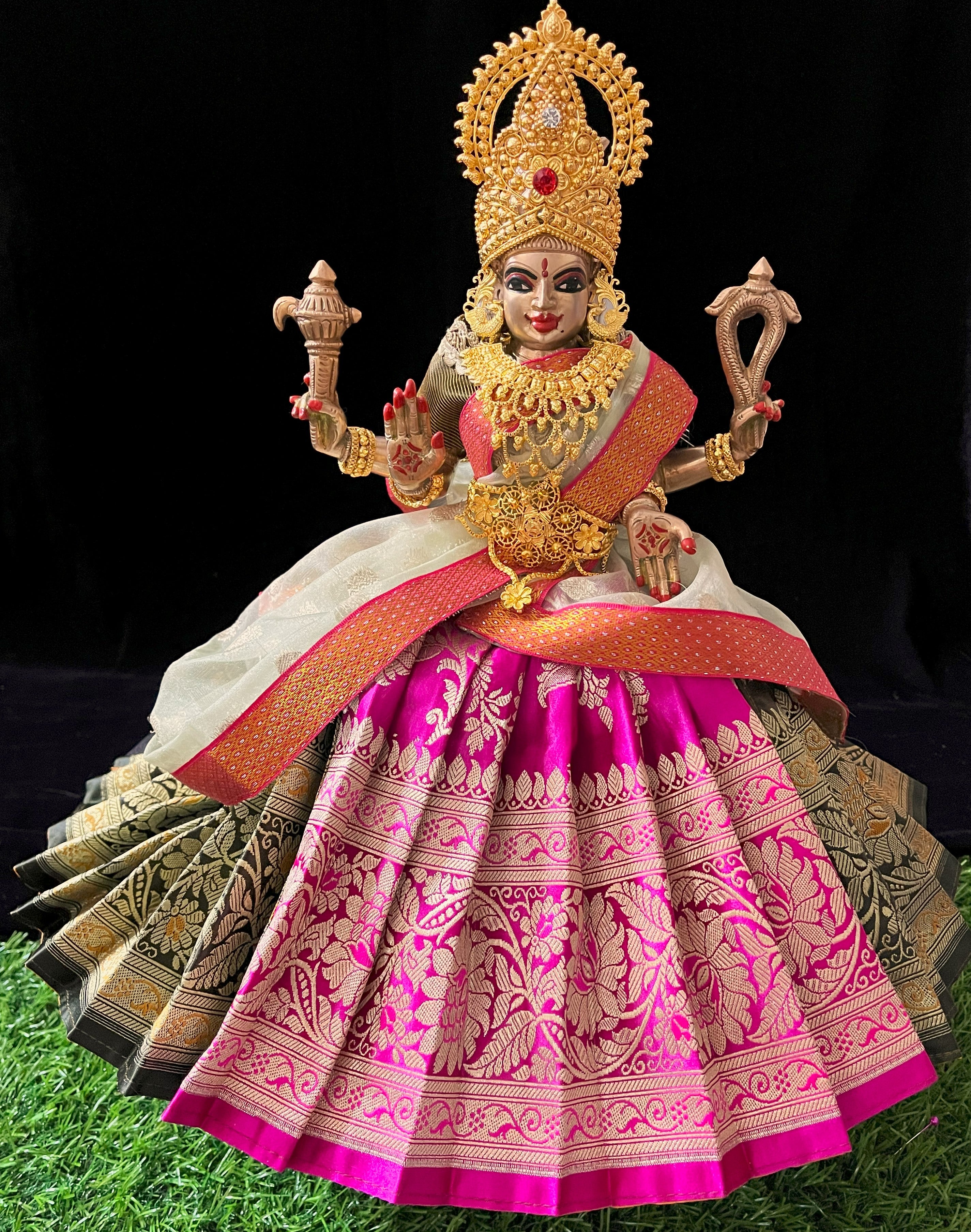 Deity half saree / lehenga patka made of Banaras Pure Silk fabric. - Dark Sap Green and Pink colour lehenga with Golden colour dupatta 2
