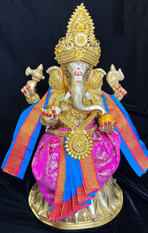 Deity dhoti and patka shalya / Uparna vastra made of Brocade Silk (Pure Silk) - Rani Pink and Blue Dhoti with matching shalya