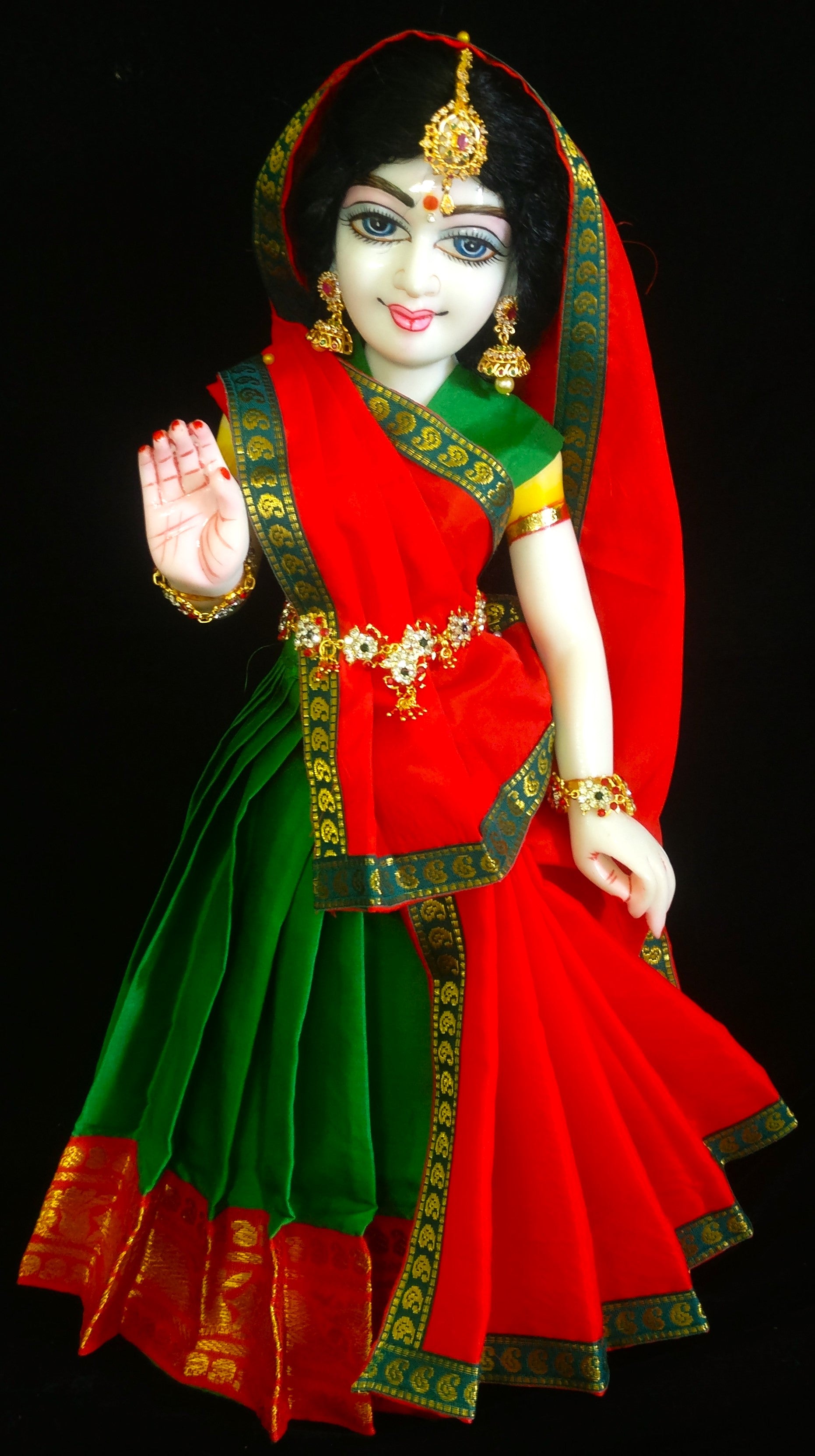 Deity half saree / lehenga patka made of Plain Silk (Not Pure Silk) - Green Saree with Red border and Red Dupatta 2