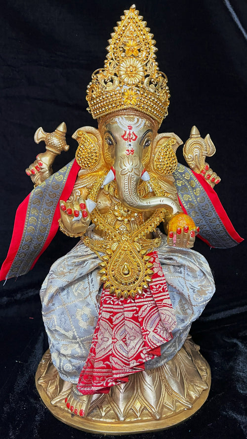 Deity dhoti and patka shalya / Uparna vastra made of Brocade Silk (Pure Silk) - Light Silver Saree with Red pleats and shalya