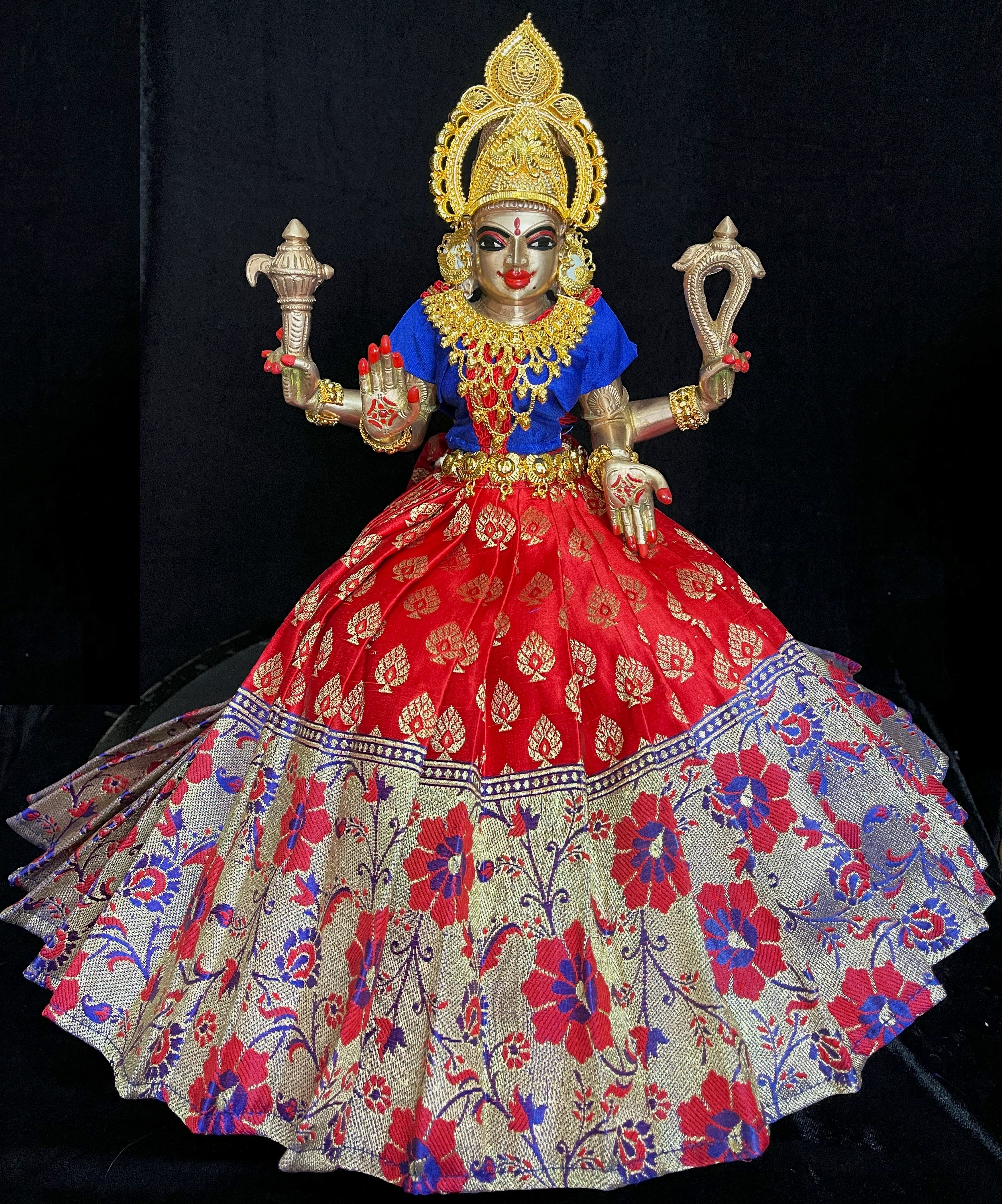 Deity saree / lehenga patka made of Brocade Silk (Pure Silk) - Red Saree with running Gold border and Royal Blue blouse 2