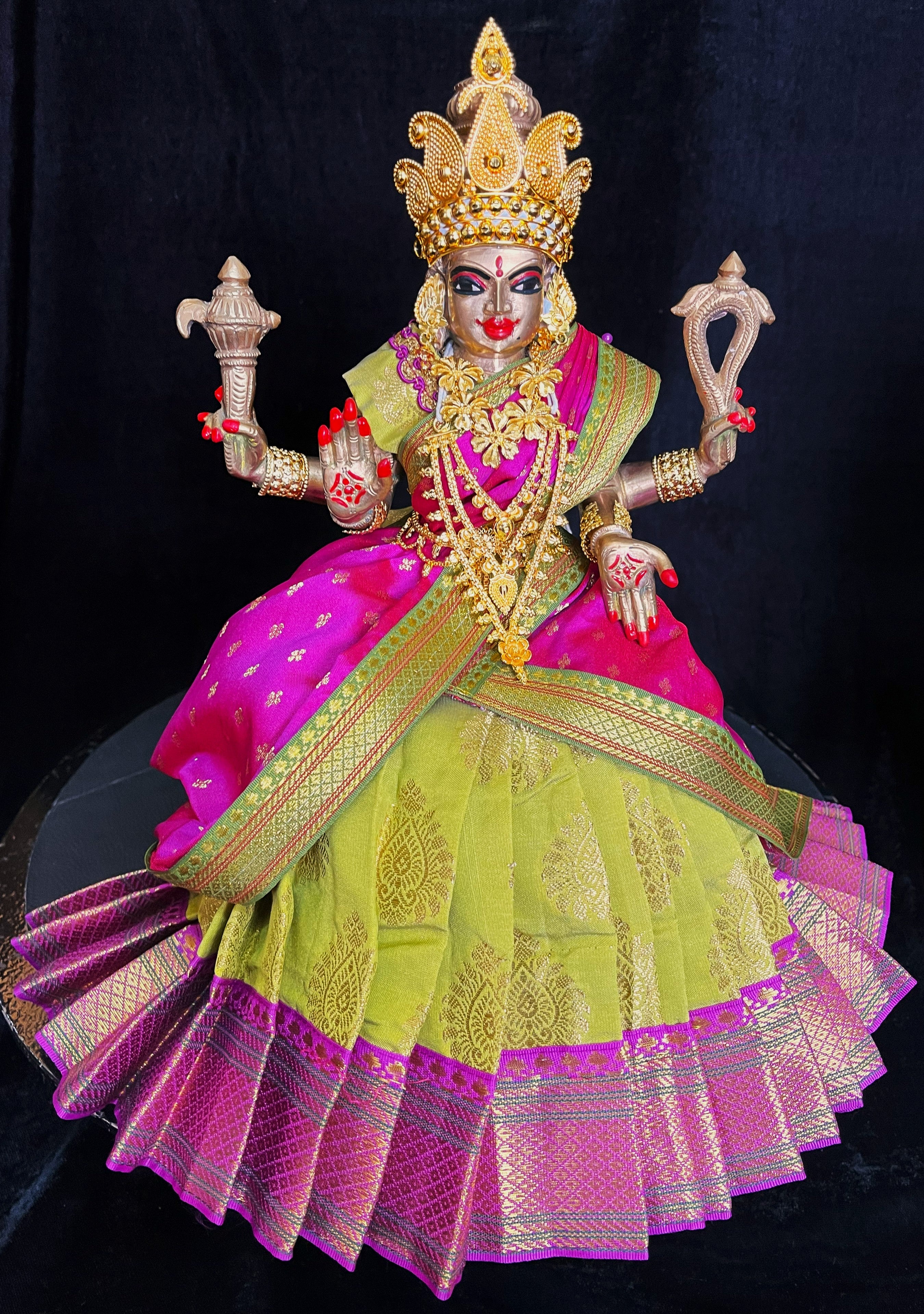 Deity half saree / lehenga patka made of Pastel Tapeta Silk Saree (Pure Silk) - Sap Green Lehenga with Pink  jari border and Pink dupatta 4