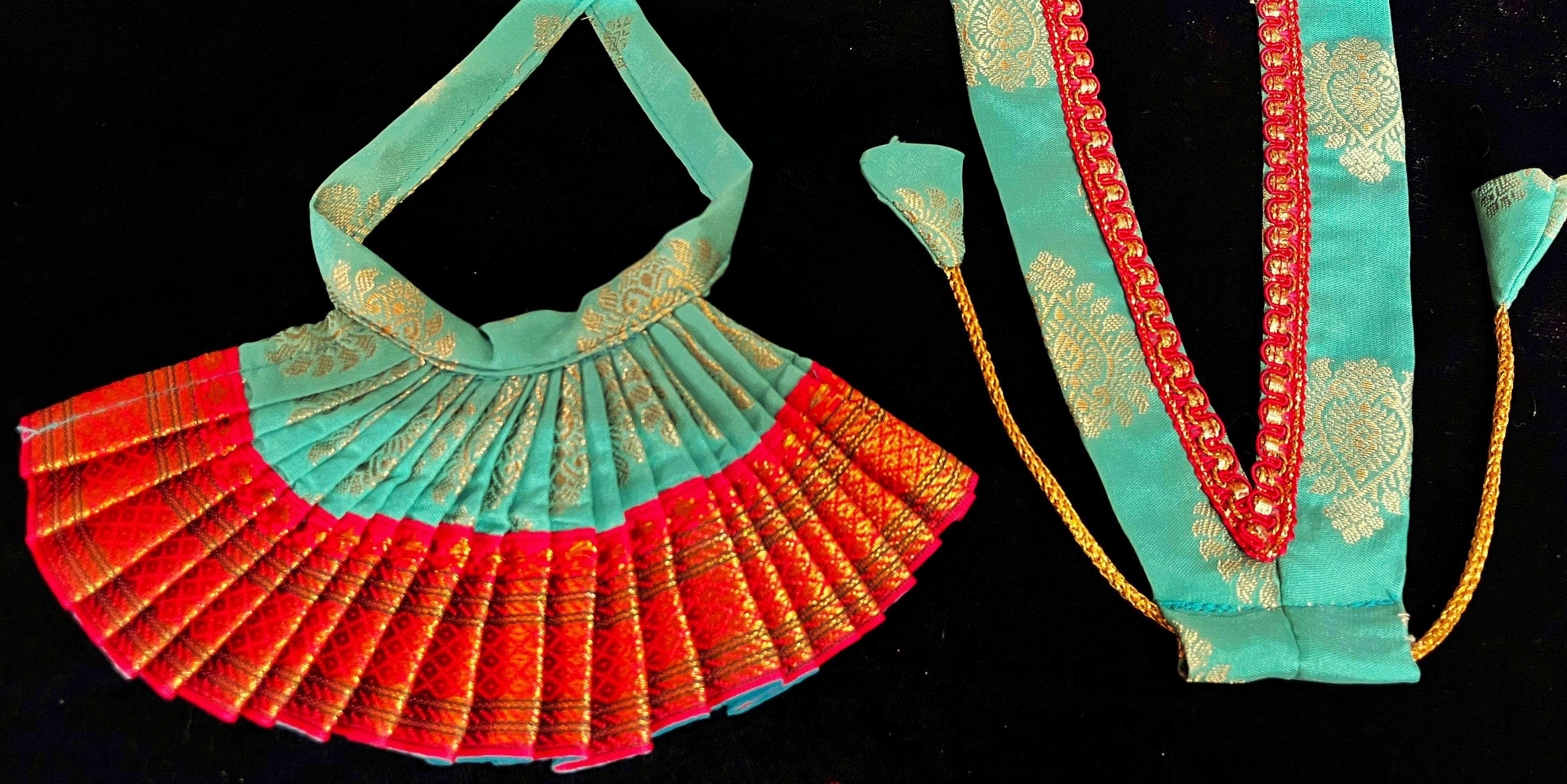 Deity half saree / lehenga patka made of Pastel Tapeta Silk Saree (Pure Silk) - Teal Green Lehenga with Pink  jari border and Pink dupatta 2