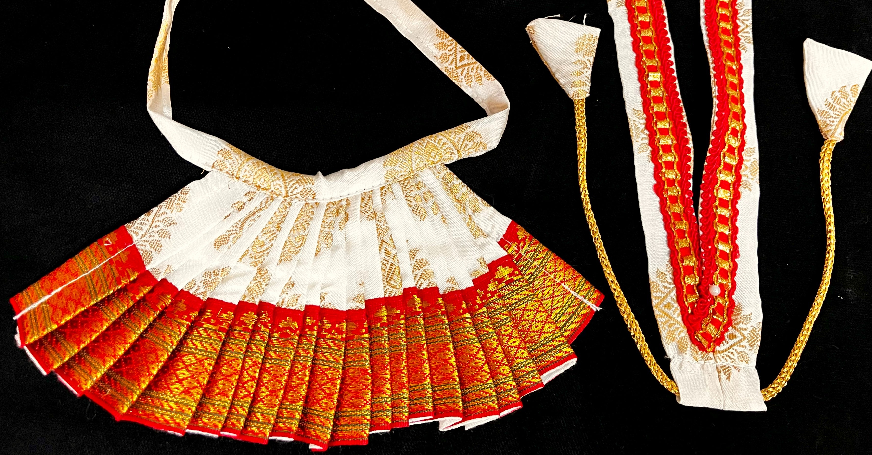 Deity half saree / lehenga patka made of Pastel Tapeta Silk Saree (Pure Silk) - White Lehenga with Red jari border and Red dupatta 2