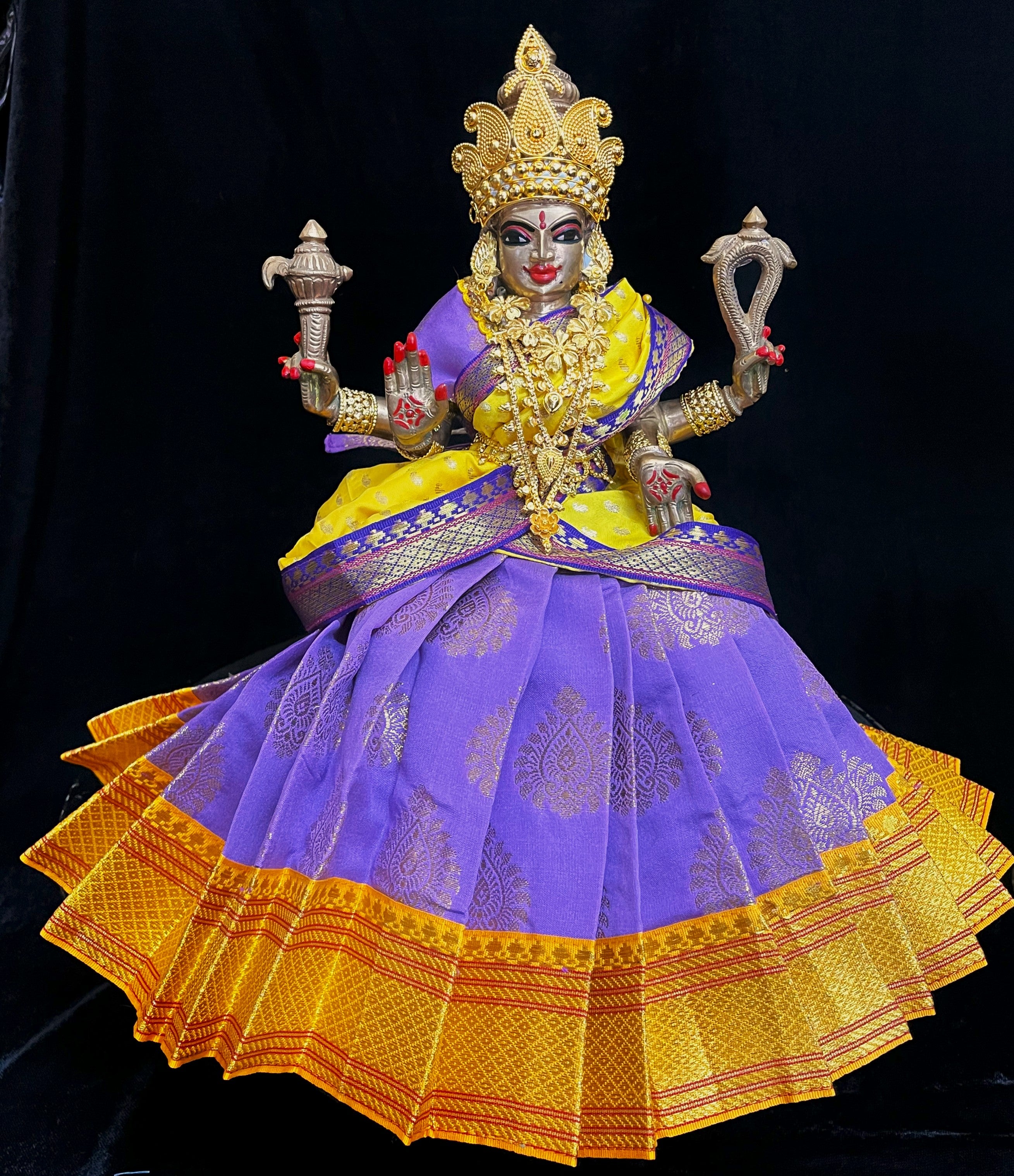 Deity half saree / lehenga patka made of Pastel Tapeta Silk Saree (Pure Silk) - Lavender Lehenga with yellow  jari border and yellow dupatta 4