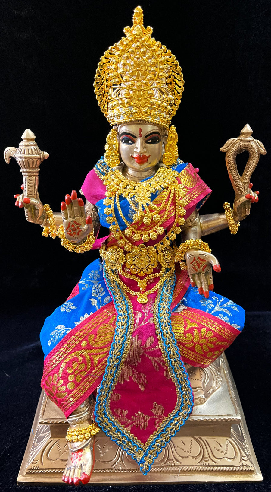 Deity Temple Saree Style Saree made of Chanderi Zari Silk (Not Pure Silk) - Blue Saree with Pink Border, Pink Blouse and Pleat