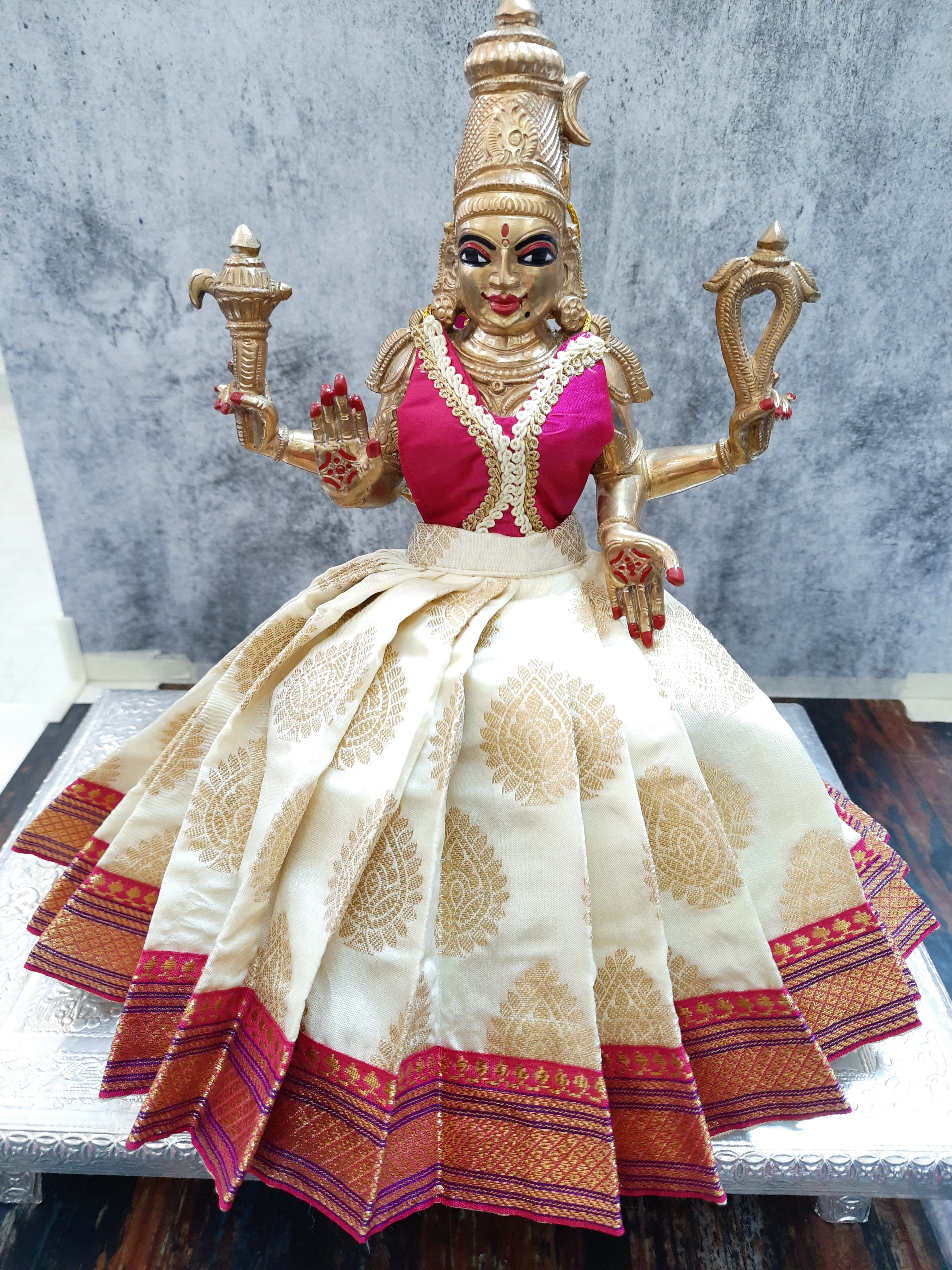 Deity Lehenga  / Lehenga patka made of Tapeta Big Butta Silk Lehenga  (Not Pure Silk) - Off-White Lehenga with Pink Border and Pink Blouse 1