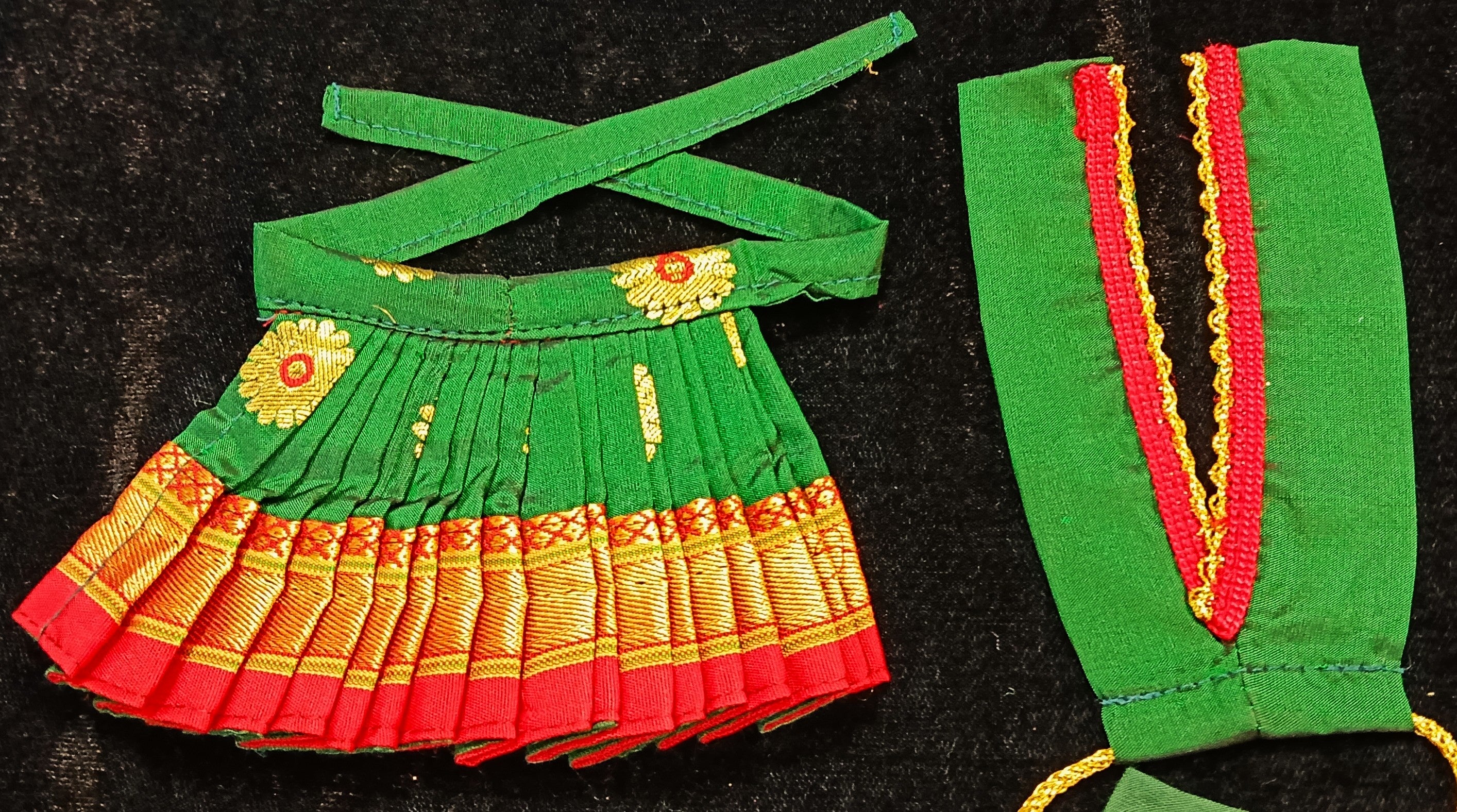 Deity half saree / lehenga patka made of Silkmark certified Pure Silk fabric. - Dark Green Lehenga with Red border and Red Contrast Dupatta 4