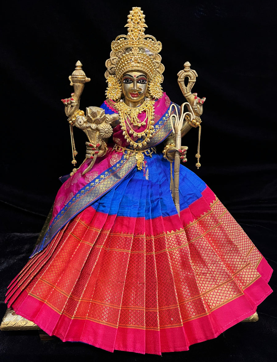 Deity half saree / lehenga patka made of Silkmark certified Pure Silk fabric. - Royal Blue Lehenga with Rani Pink border and Rani Pink Contrast Dupatta