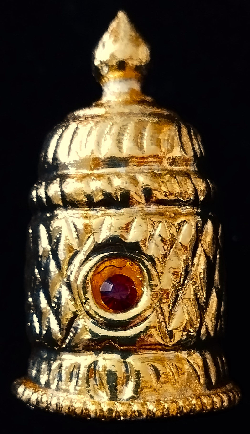 Full Circumference Temple Kireedam - Brass gold with red stone - Length: 1.75 inches, Circumference : 3.5 inches (full circle) 1