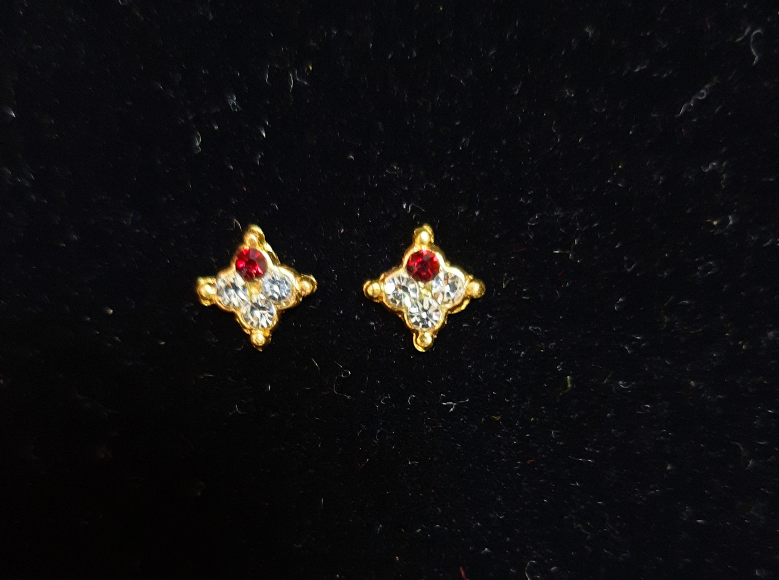Temple Nath Collection – Traditional Nose Ornaments - White & Red stones on South Indian Stones metal alloy - Length: 7 mm 2