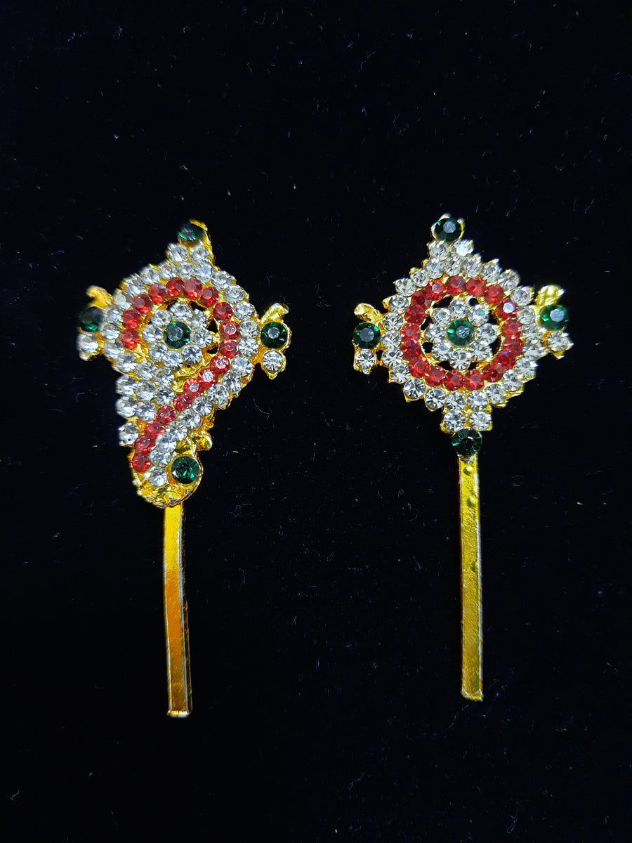 Shanku Chakra Ayudha Set – Lord Vishnu / Balaji Symbols - Red, green and white stones on gold plated metal alloy - Length: 2.75 inches