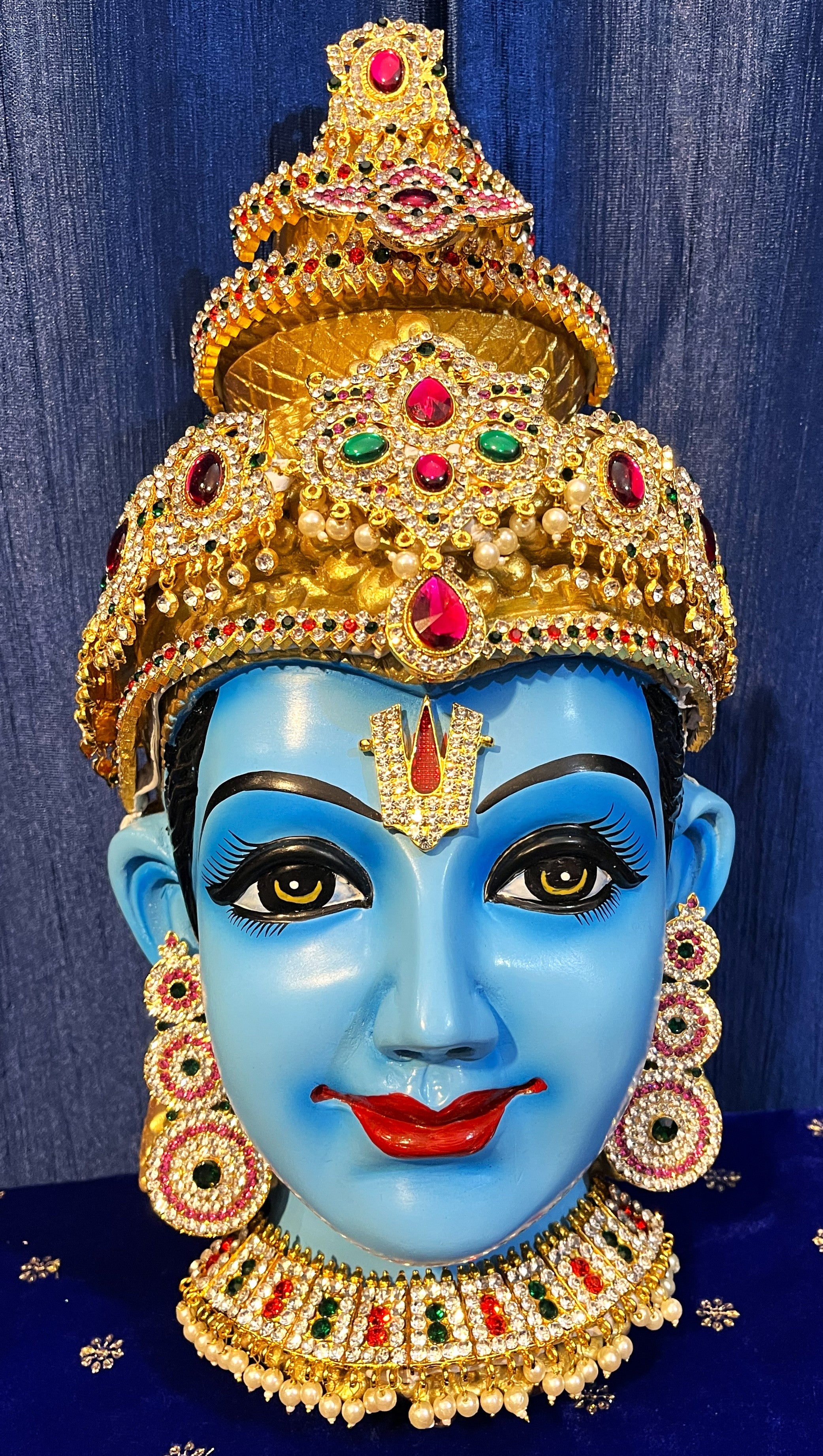 Vishnu Fiber half Face with crown and with Jewellery (Can be tied to coconut) 1