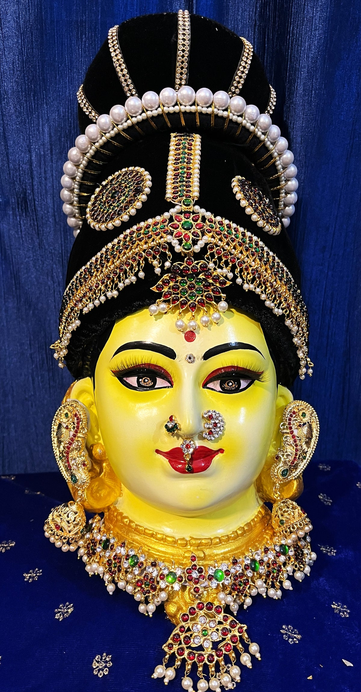 Premium Lakshmi Fiber Half Face with Jewellery – 18 Inch (can be tied to coconut)