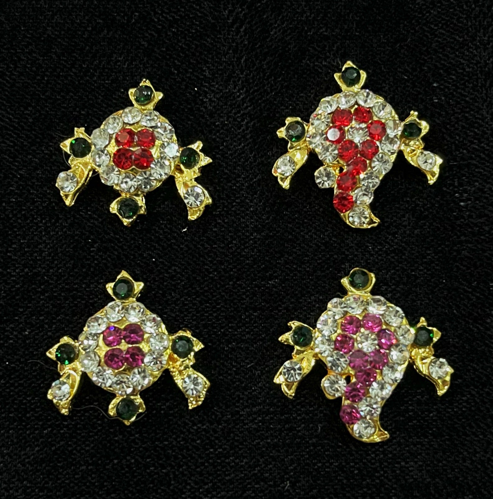 Shanku Chakra Ayudha Set – Lord Vishnu / Balaji Symbols - Pink, green and white / Red, white & green stones on South Indian Stones metal alloy - Length: 2 cms 1